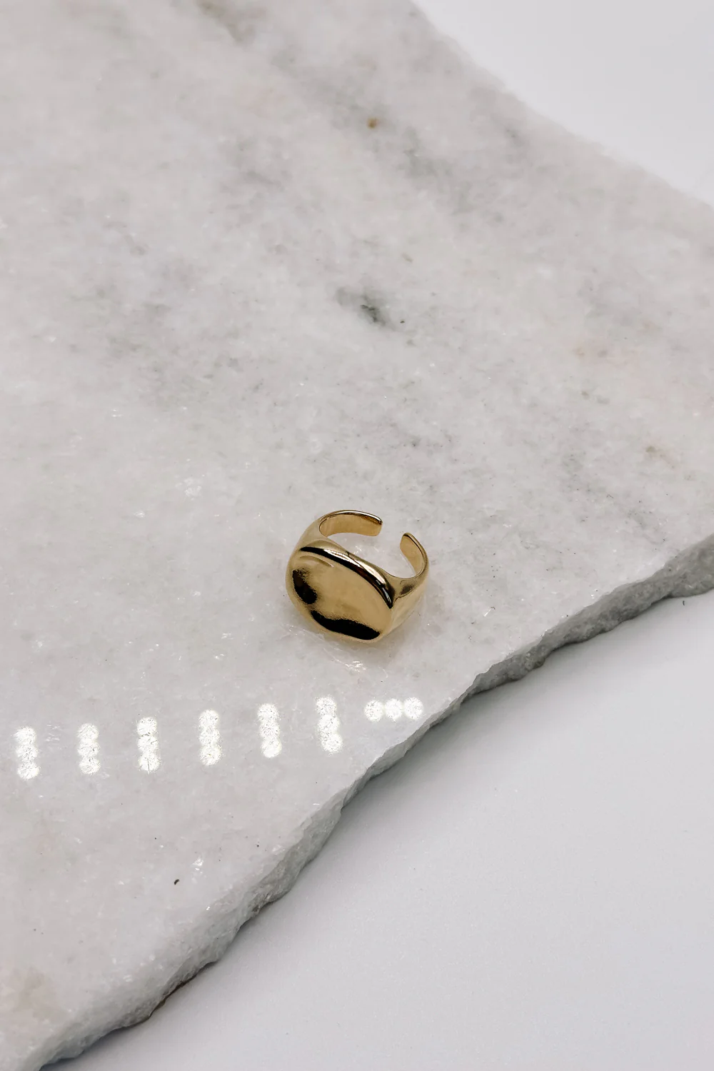 Cecilia Gold Hammered Ring - Image 4