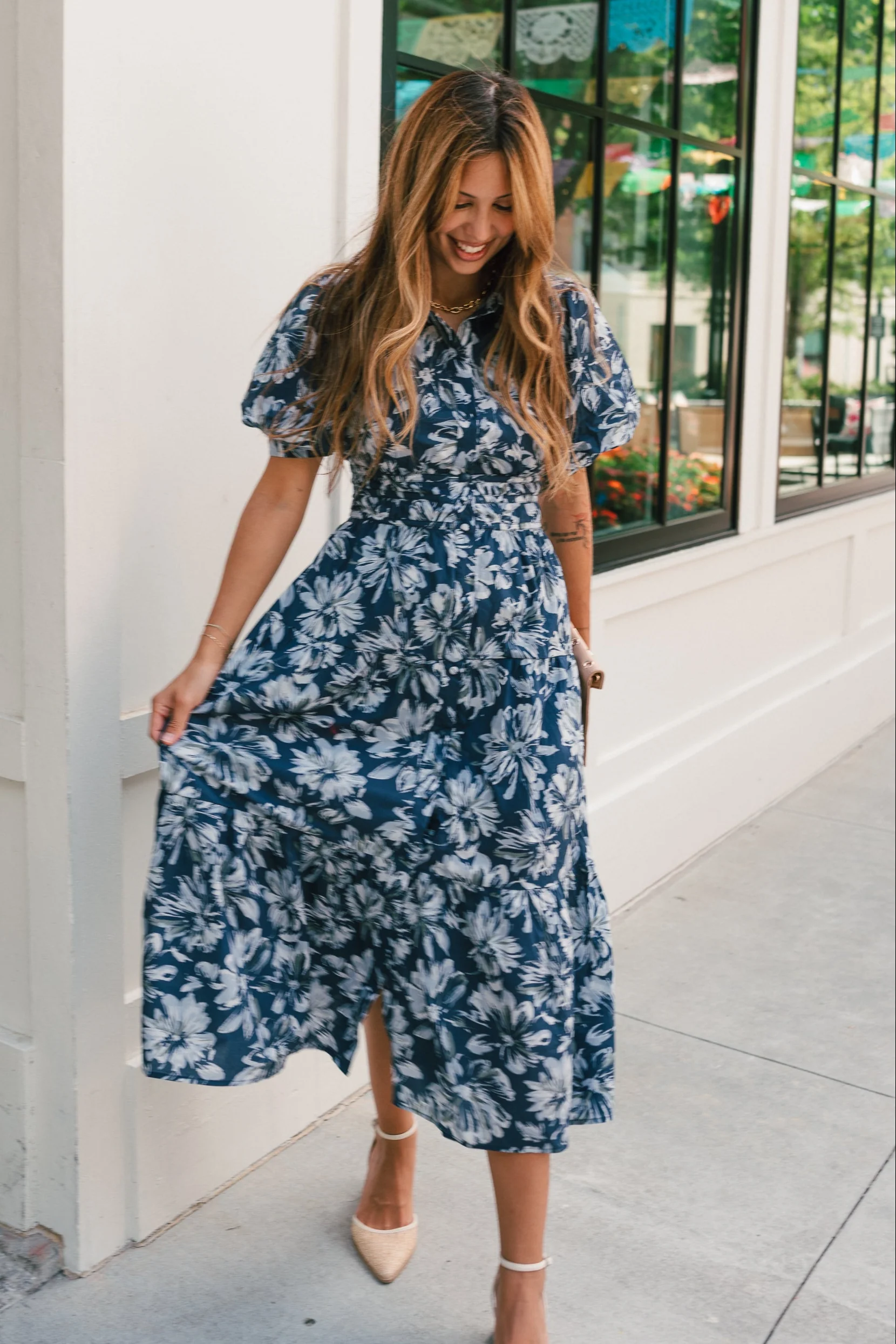 Abigail Blue Floral Short Sleeve Midi Dress - Image 2