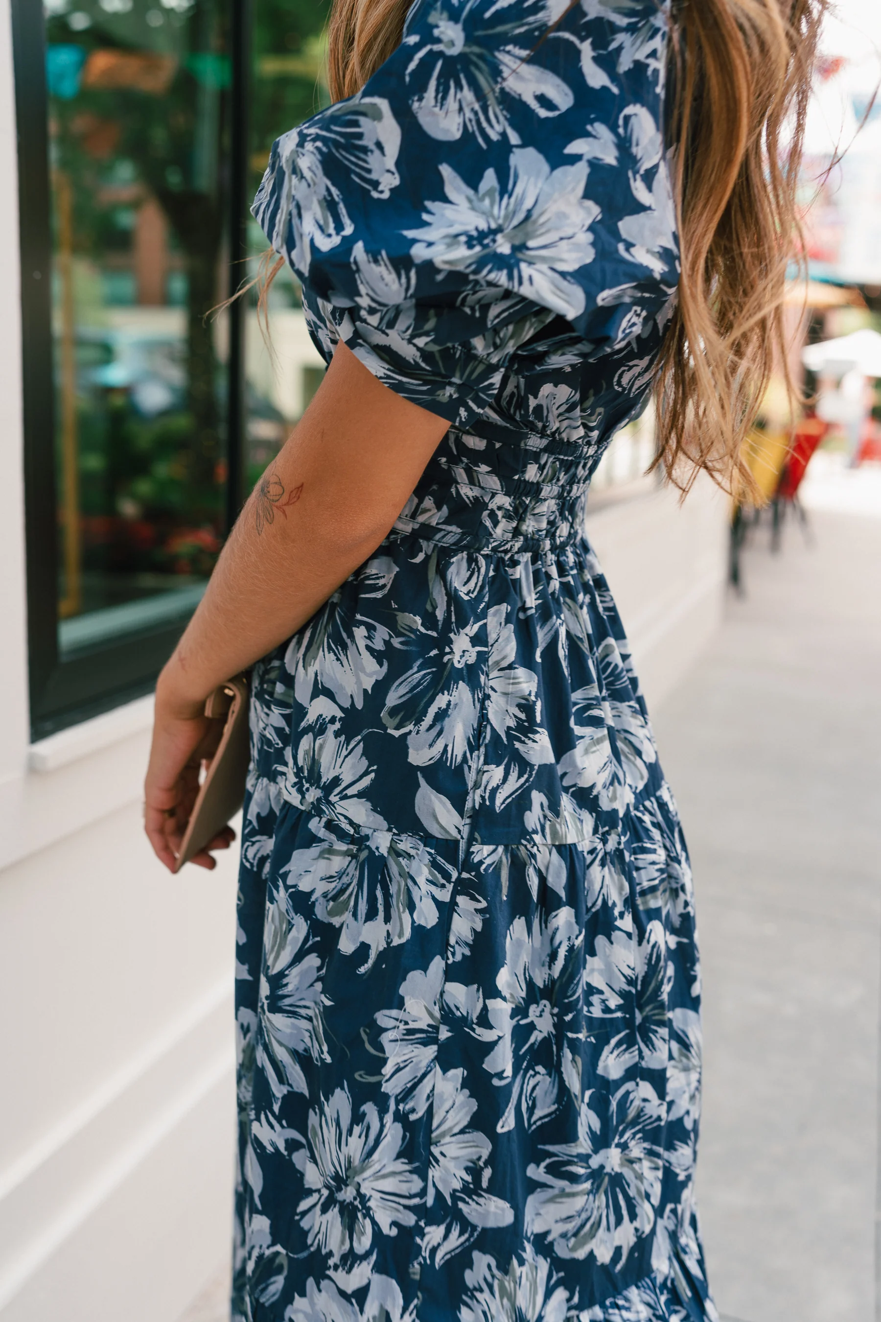 Abigail Blue Floral Short Sleeve Midi Dress - Image 5