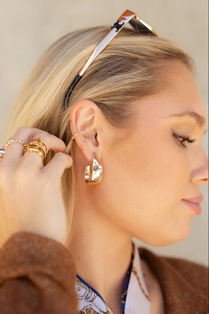 Adalyn Gold Scoop Hoop Earrings