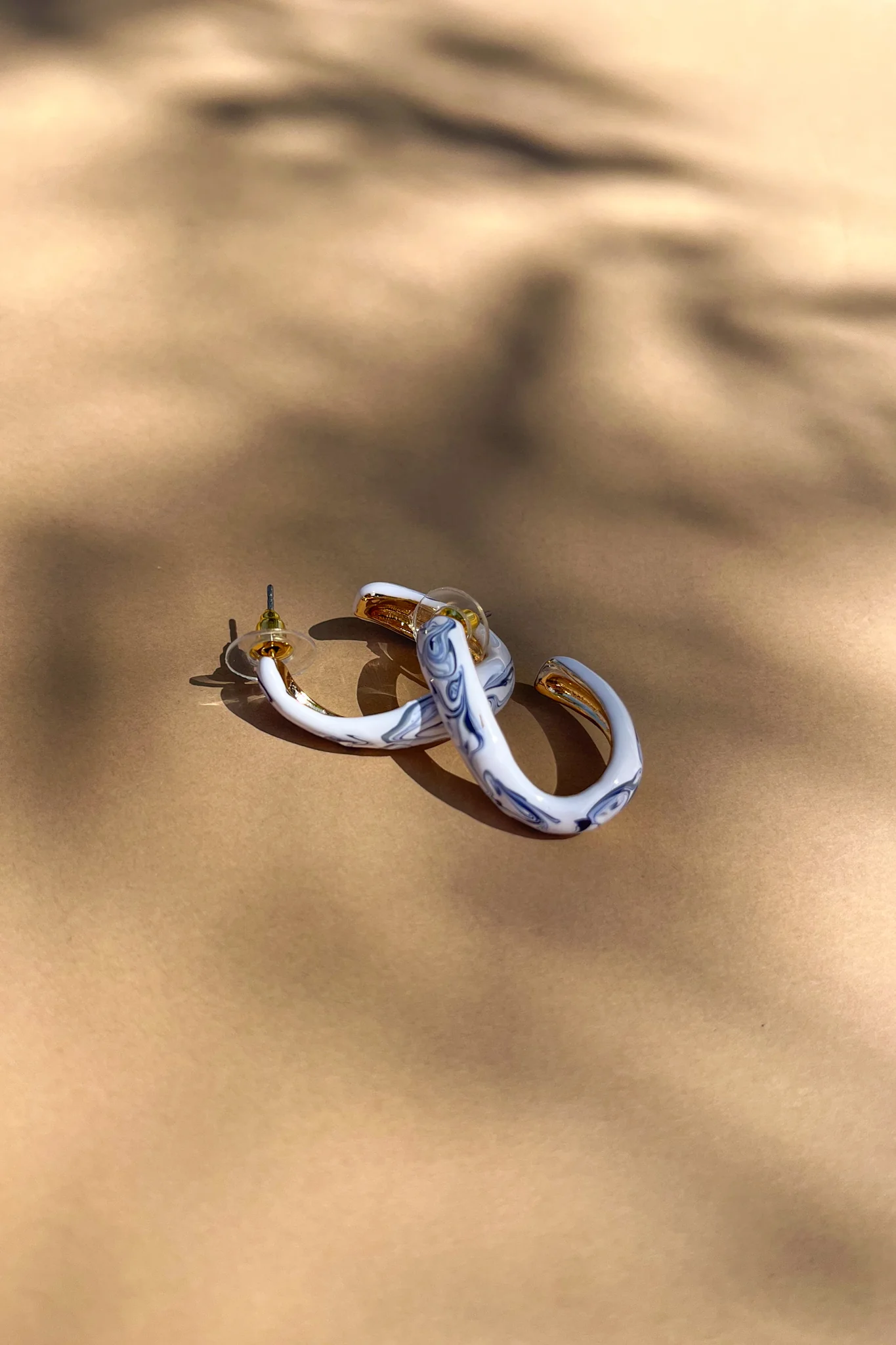 Alicia White & Blue Marble Swirl Scoop Hoop Earring