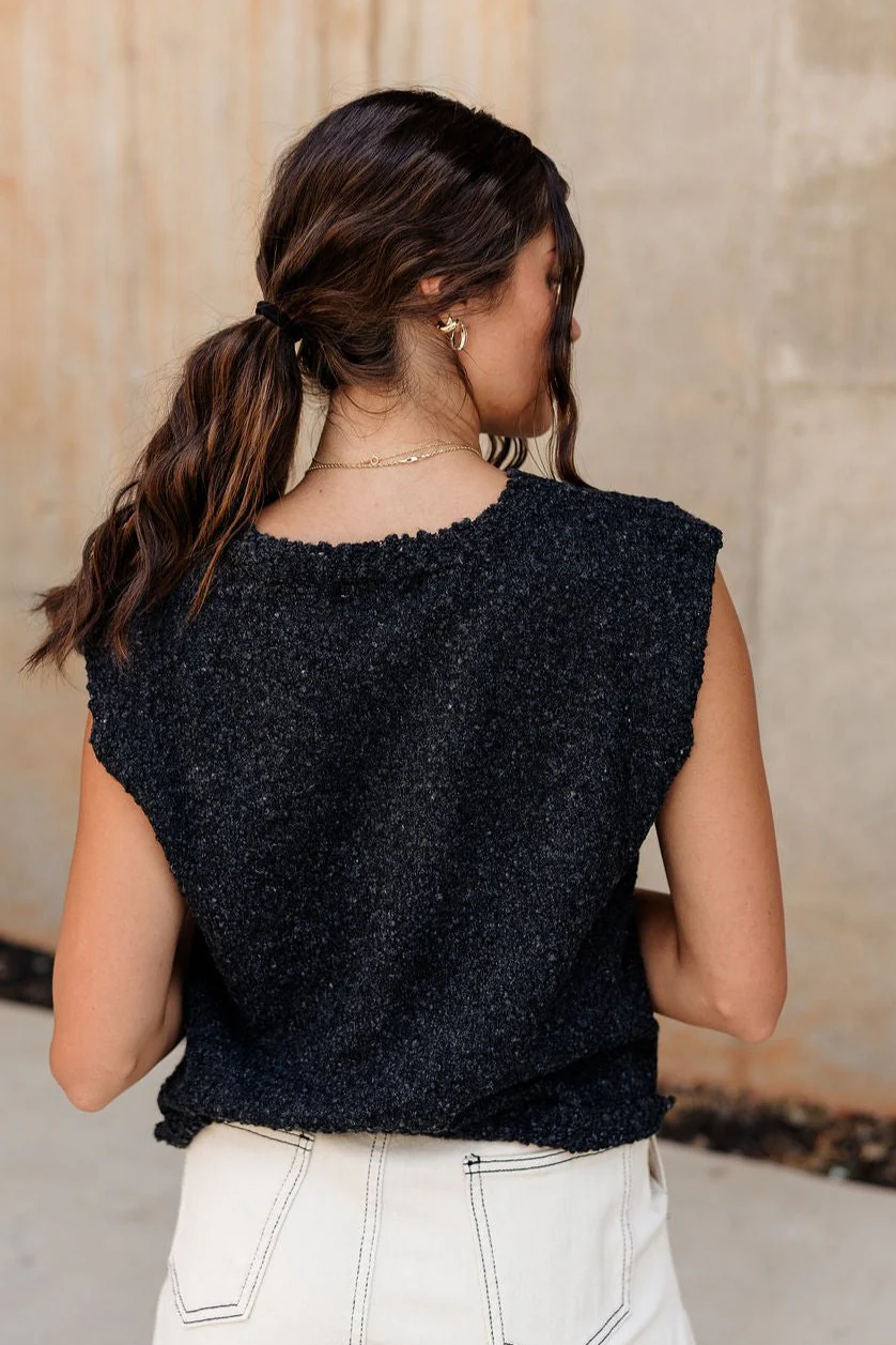 Amirah Sleeveless Sweater - Image 7