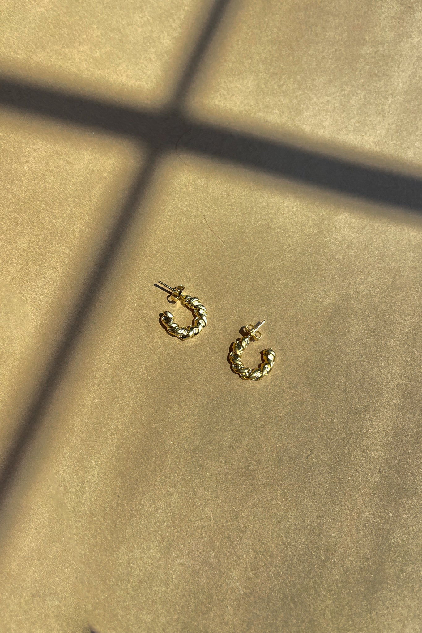 Aria Gold Mini Twisted Hoop Earring