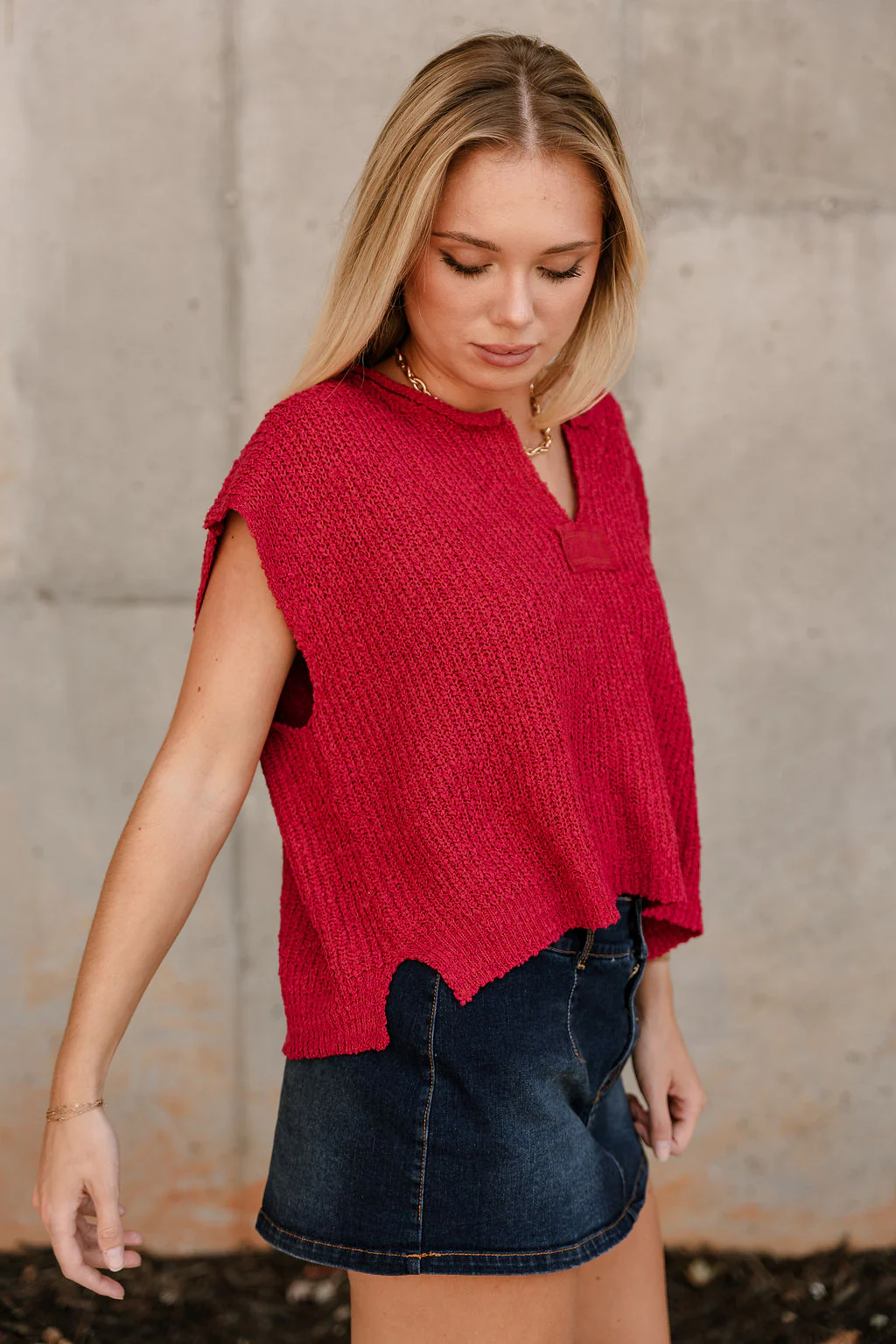 Ava Red Sleeveless Sweater - Image 4