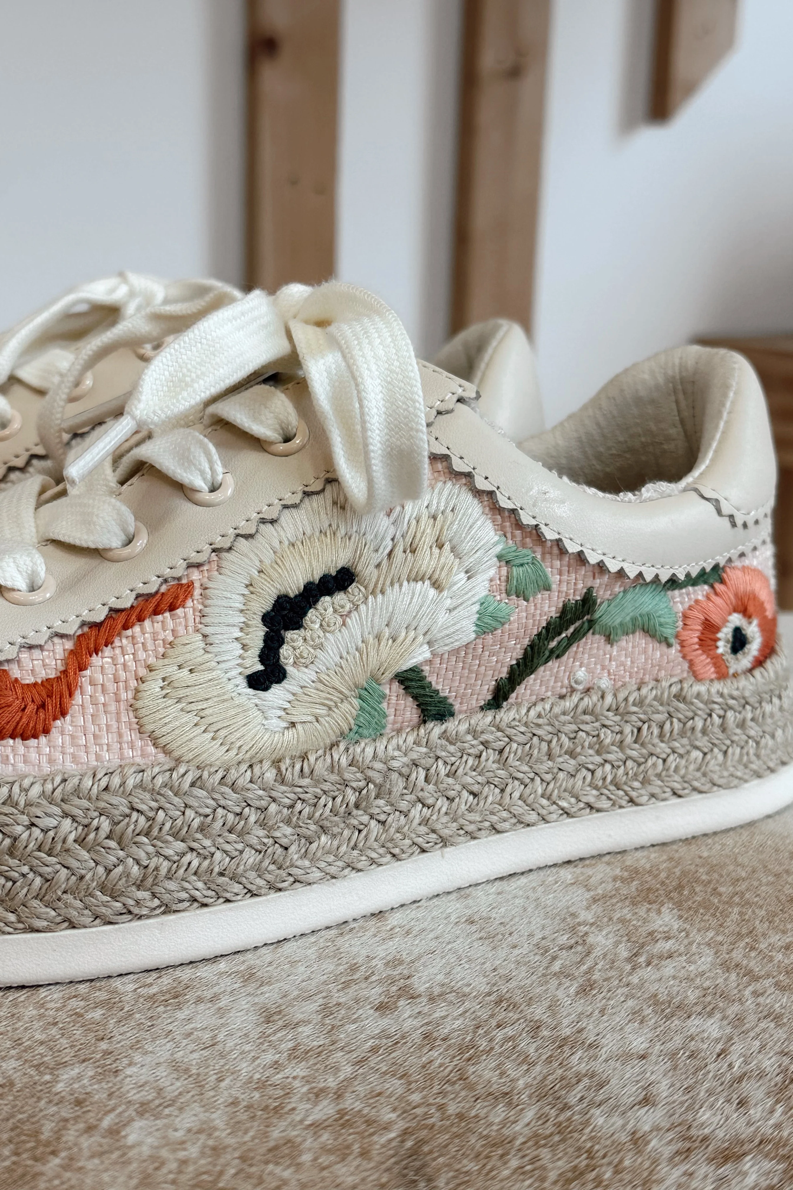 Dolce Vita Azalia Pink Floral Raffia Sneaker - Image 6