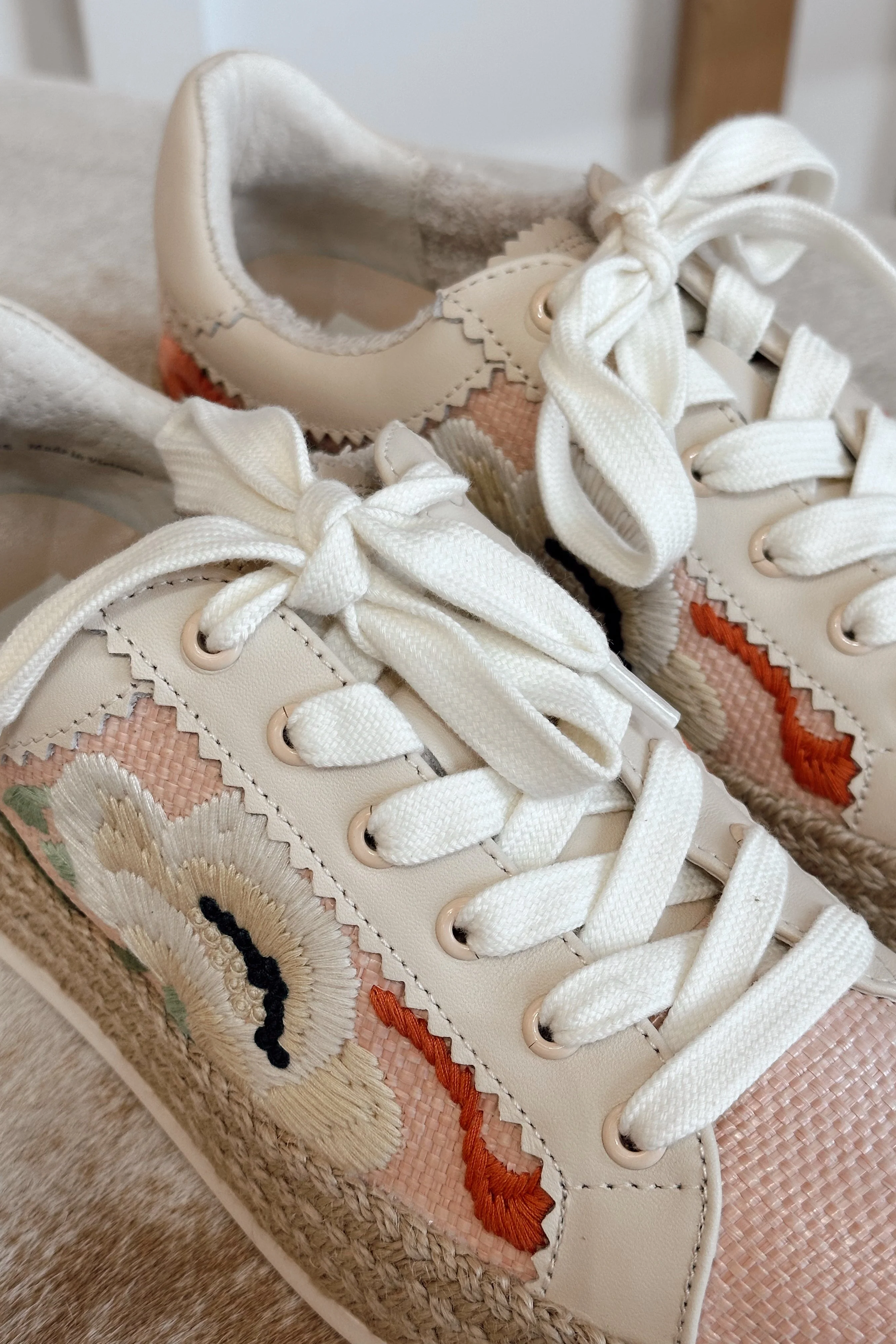 Dolce Vita Azalia Pink Floral Raffia Sneaker - Image 8