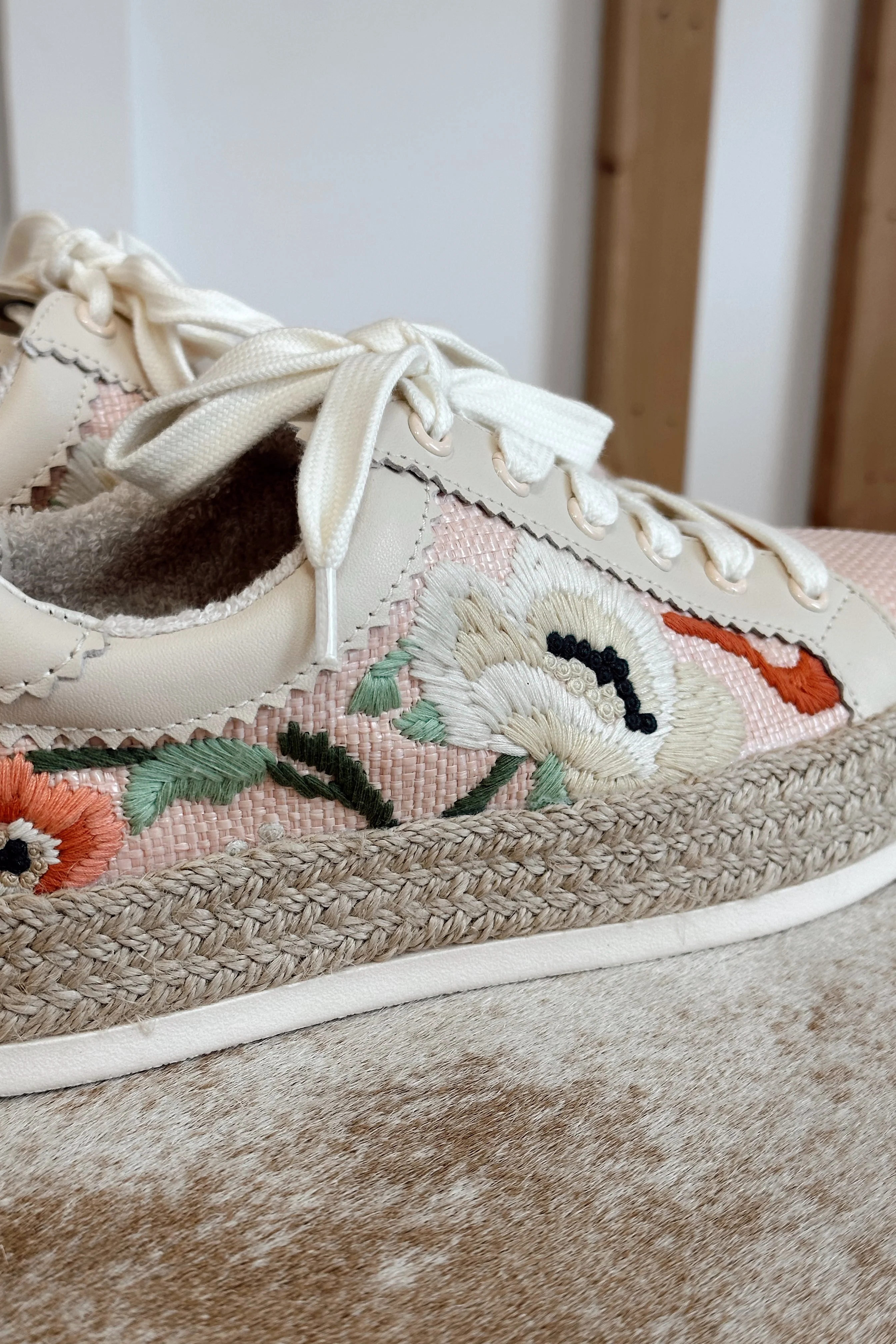 Dolce Vita Azalia Pink Floral Raffia Sneaker - Image 9