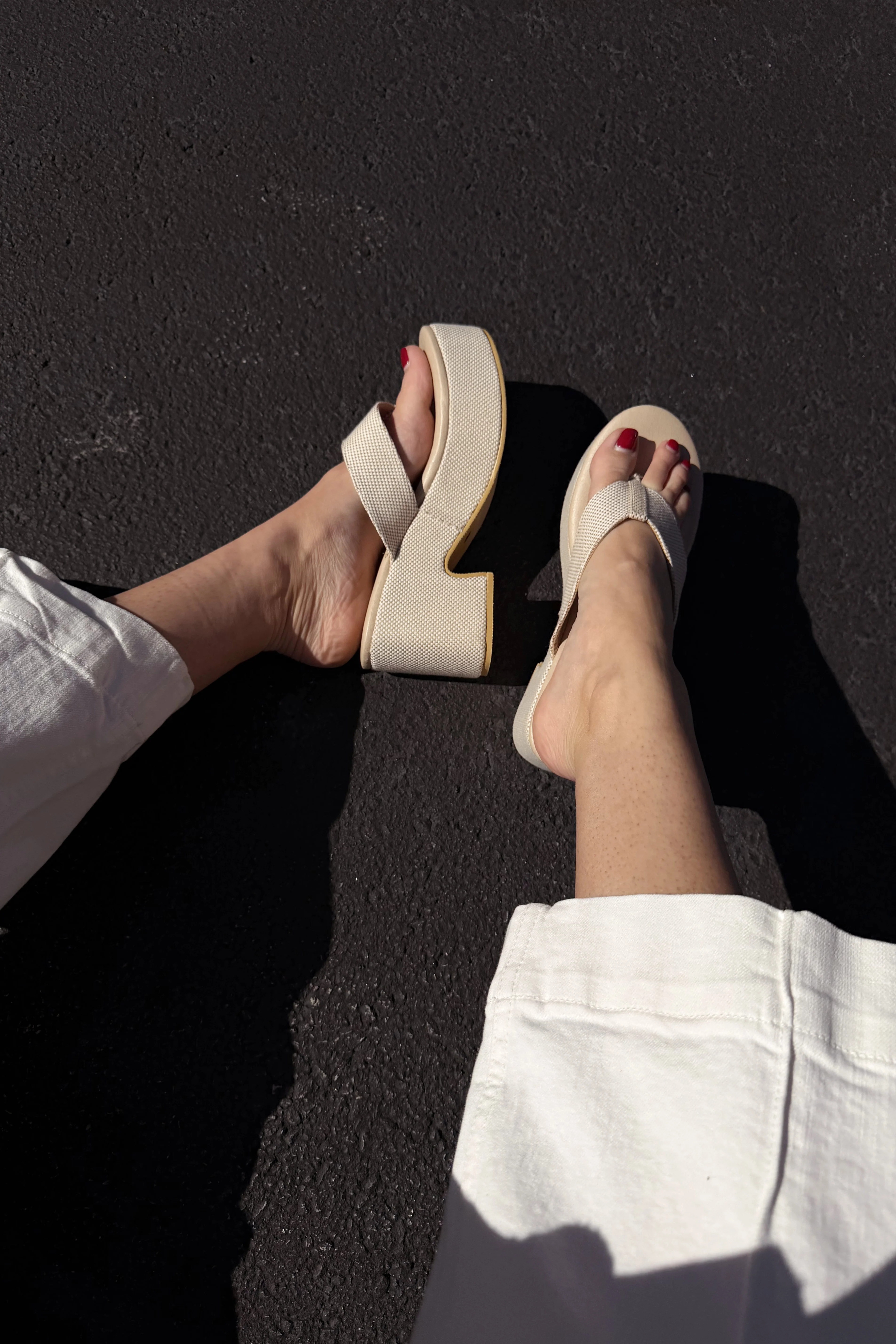 Beach by Matisse Bonnie Platform Sandal - Image 2