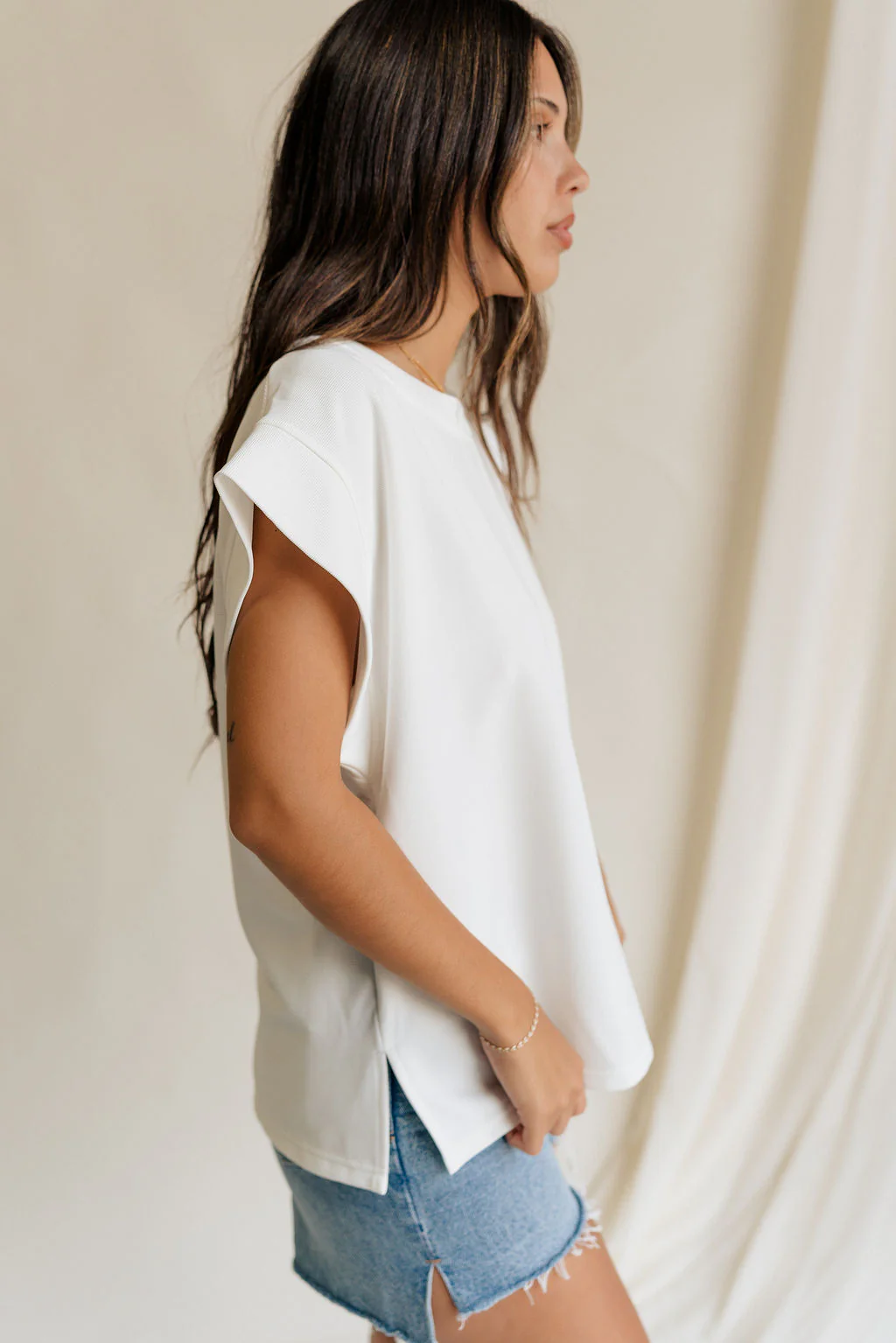 Blaire Off White Ribbed Short Sleeve Top - Image 5