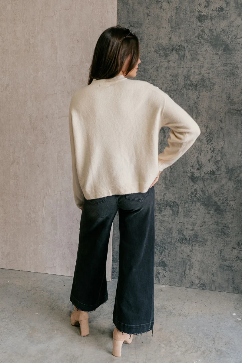 Brielle Ivory Pearl Long Sleeve Sweater - Image 9
