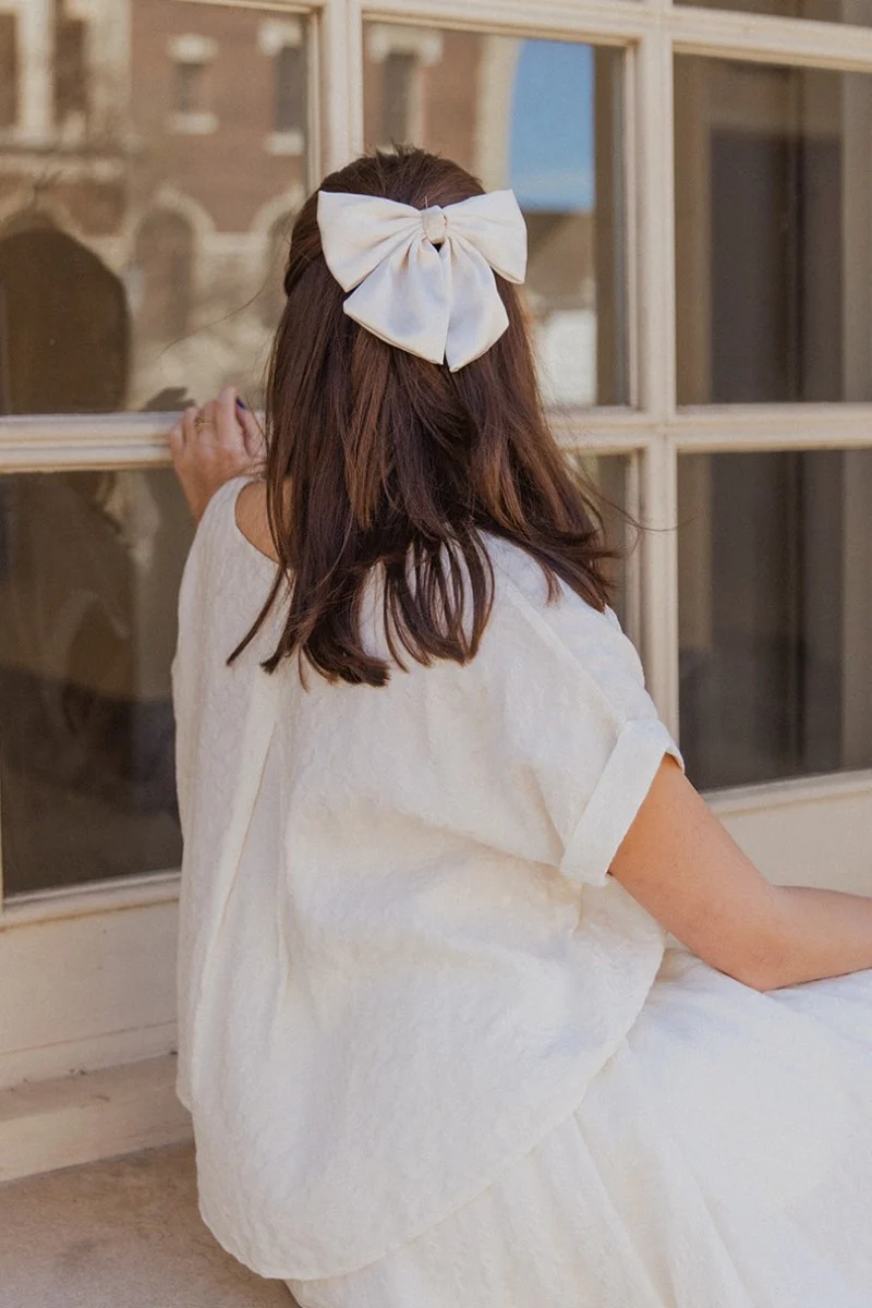Camila Cream Satin Short Hair Bow