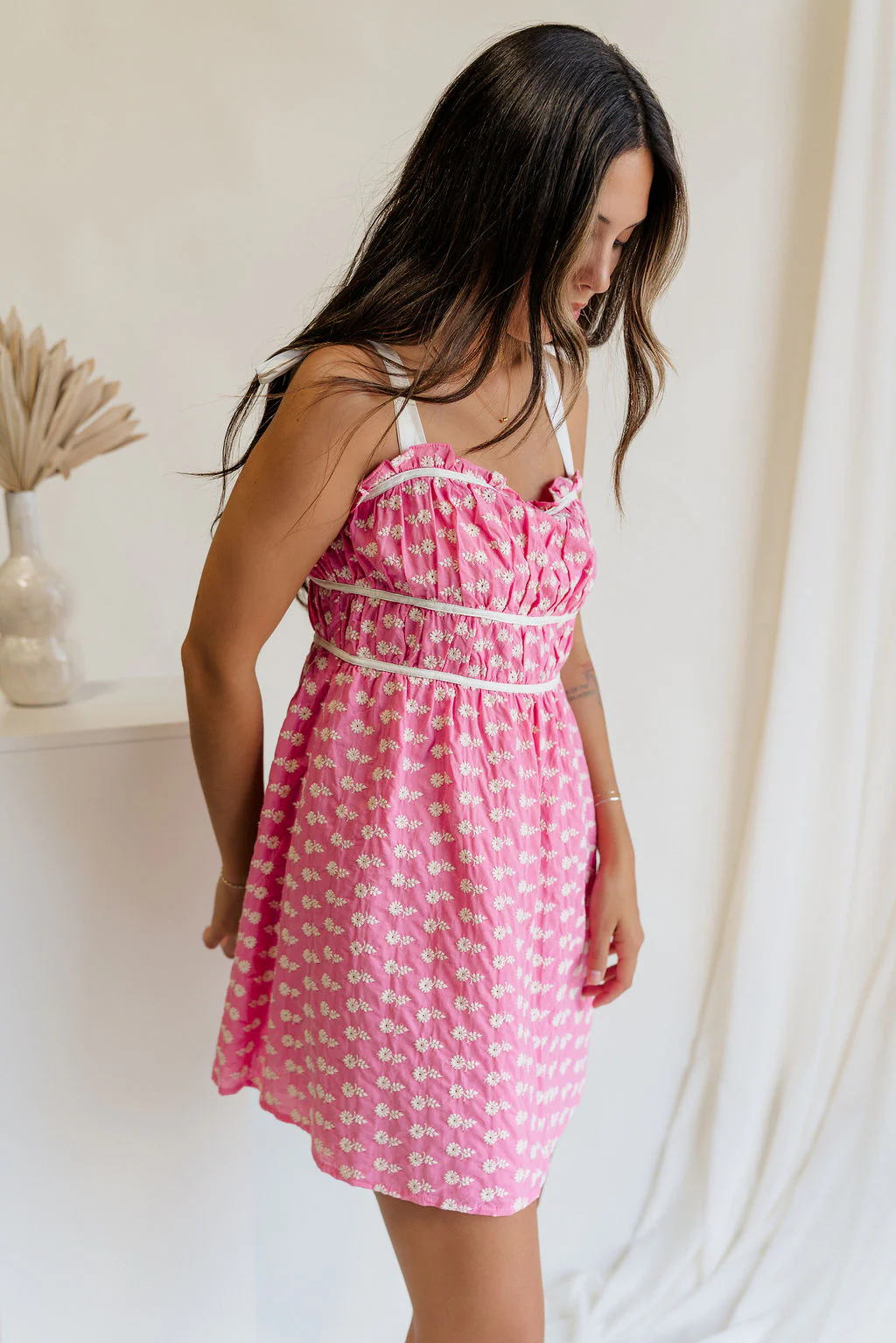 Caroline Pink & White Floral Mini Dress - Image 4