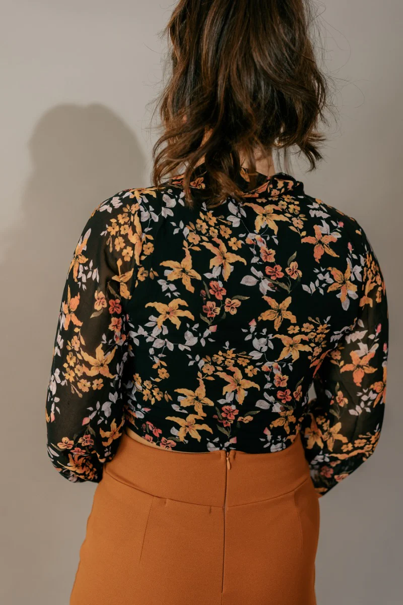 Cecilia Black Floral Long Sleeve Cropped Top - Image 5
