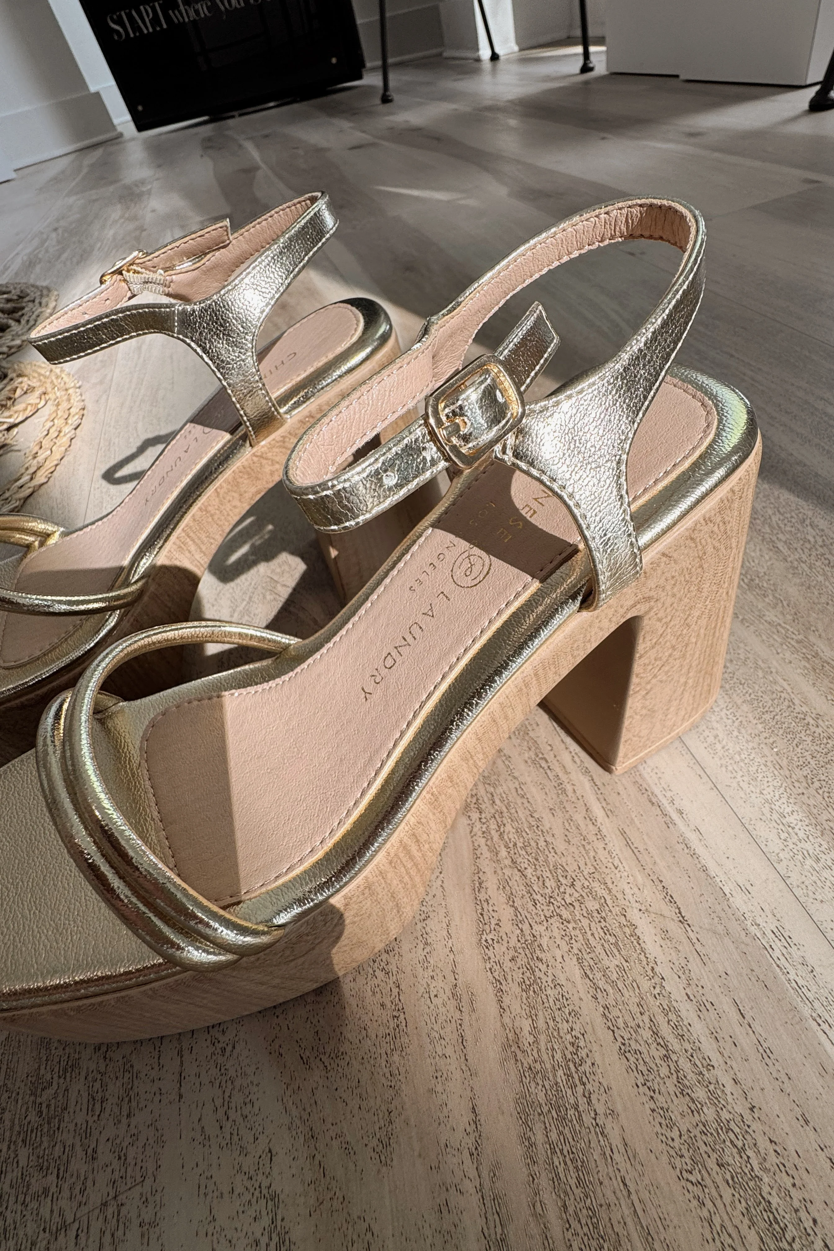 Chinese Laundry Avianna Metallic Gold Heel - Image 7