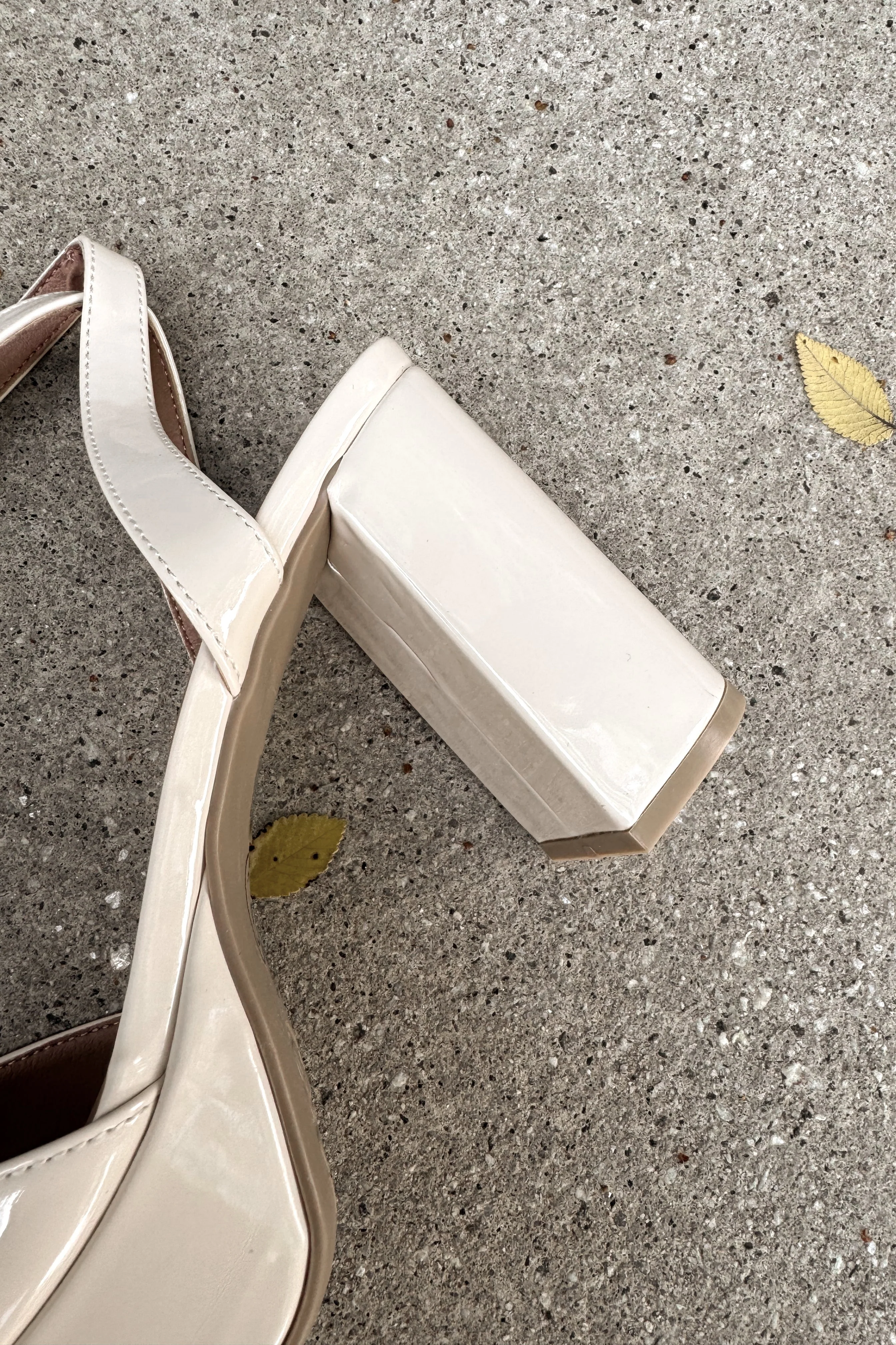 Chinese Laundry Theresa Bone Patent Platform Heel - Image 7