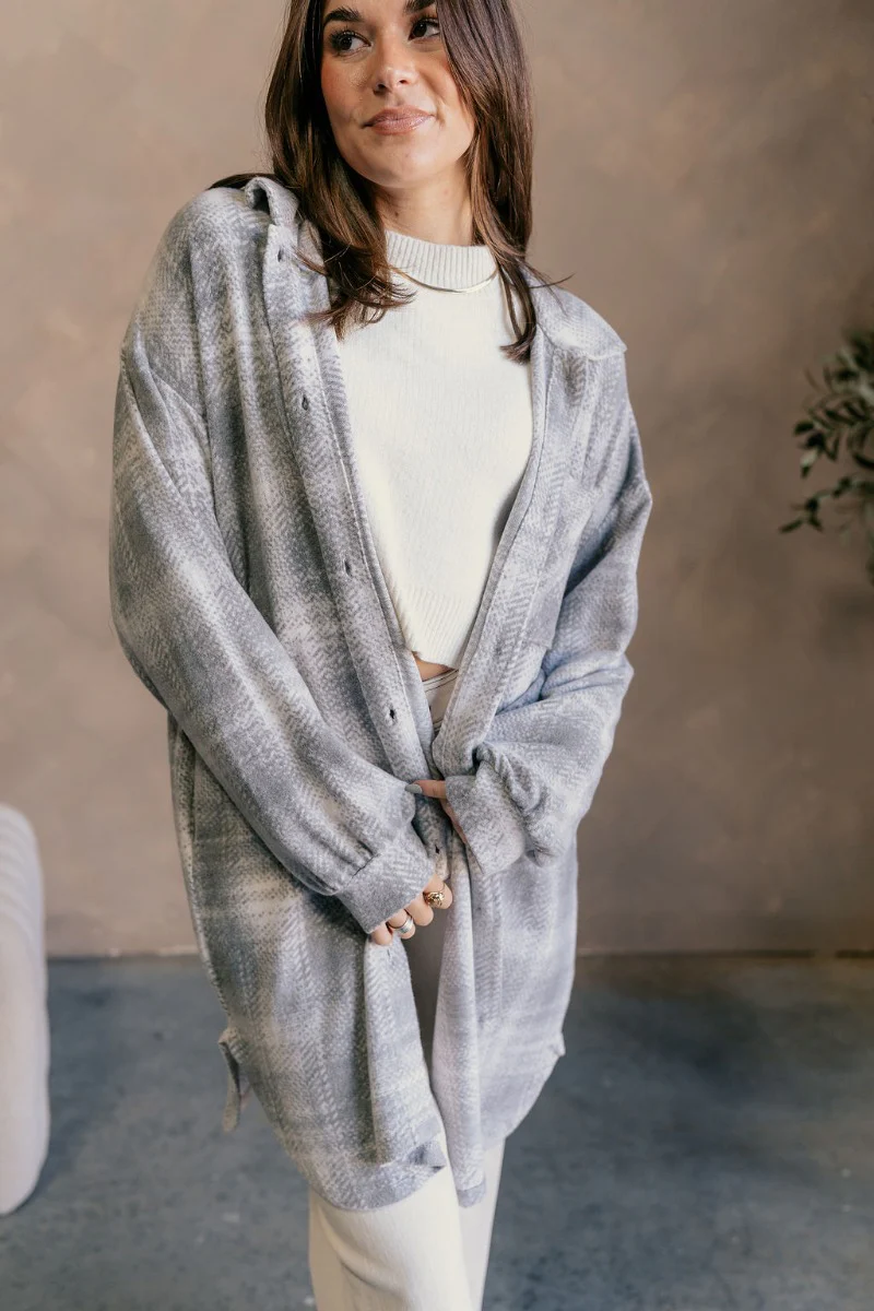 Clara Grey Plaid Knit Long Sleeve Shacket - Image 4