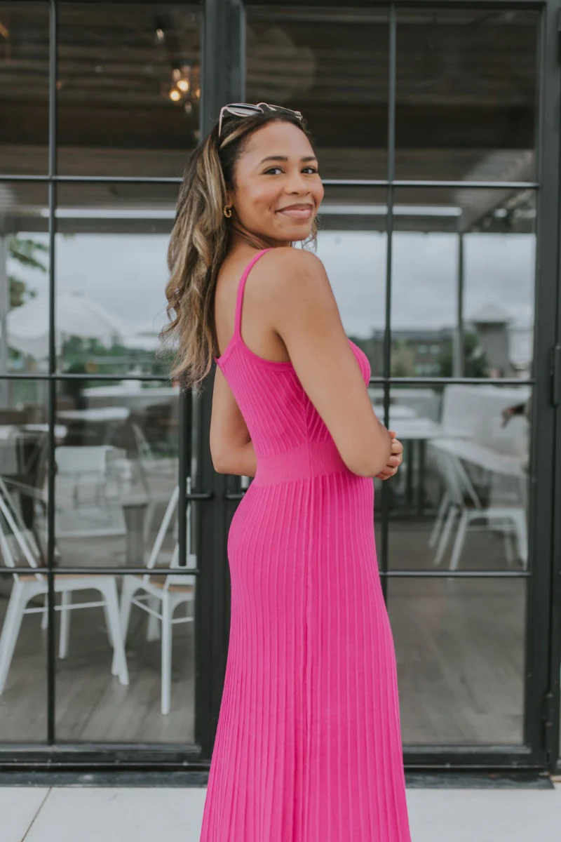 Coastal Paradise Dress in Pink - Image 5