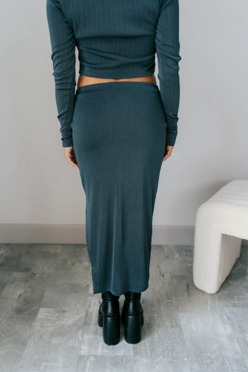 Collins Grey Ribbed Midi Skirt - Image 7