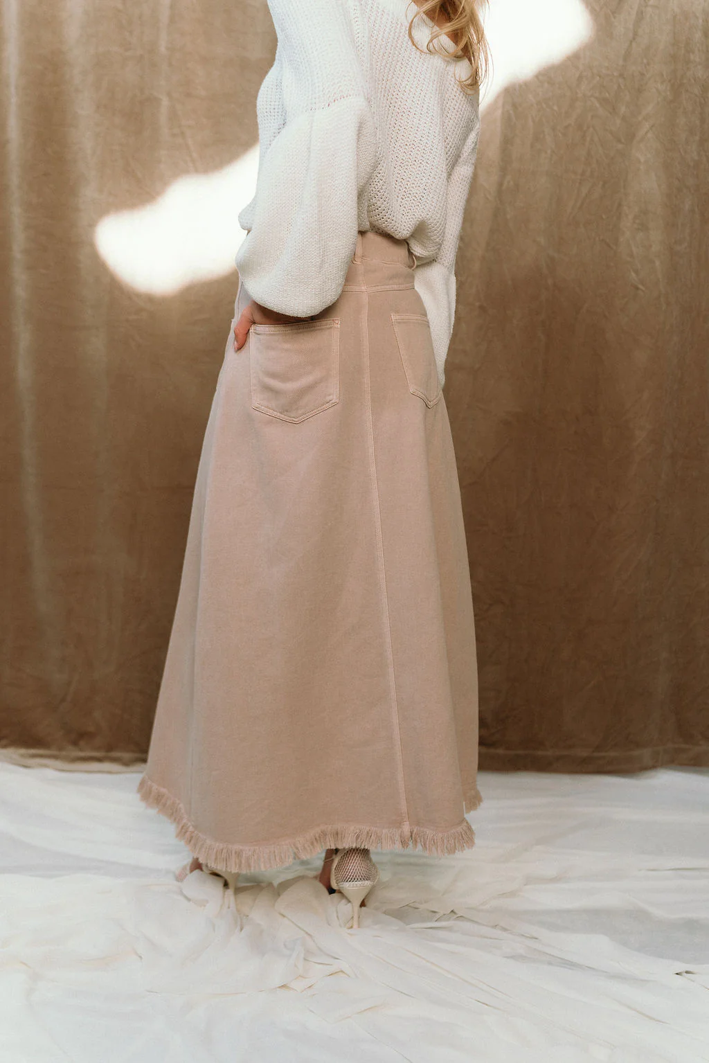 Corinne Mauve Denim Midi Skirt - Image 4