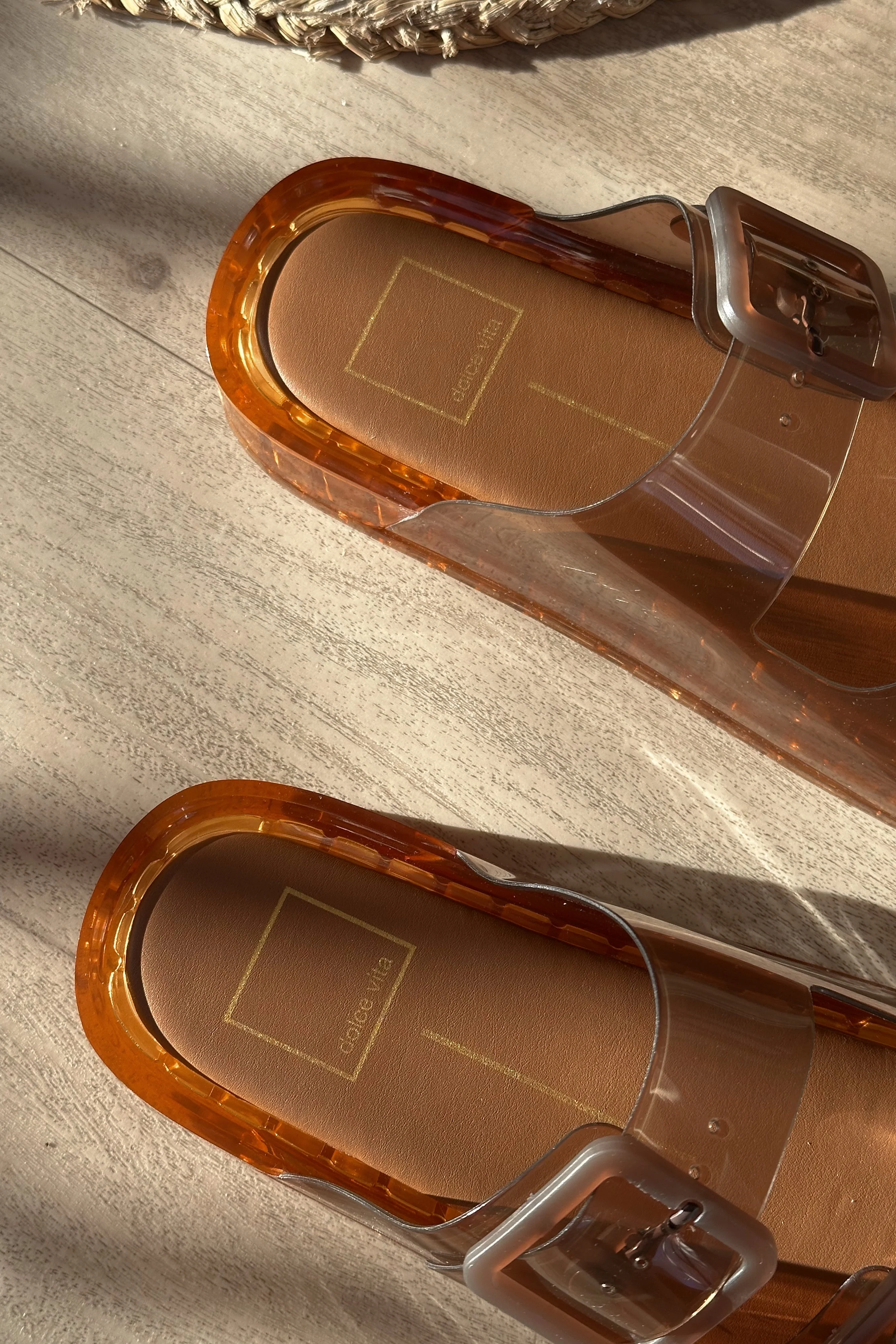 Dolce Vita Julio Whiskey Vinyl Sandal - Image 6