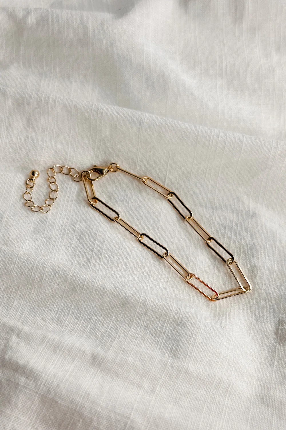 Leanne Gold Oval Chain Link Bracelet - Image 3