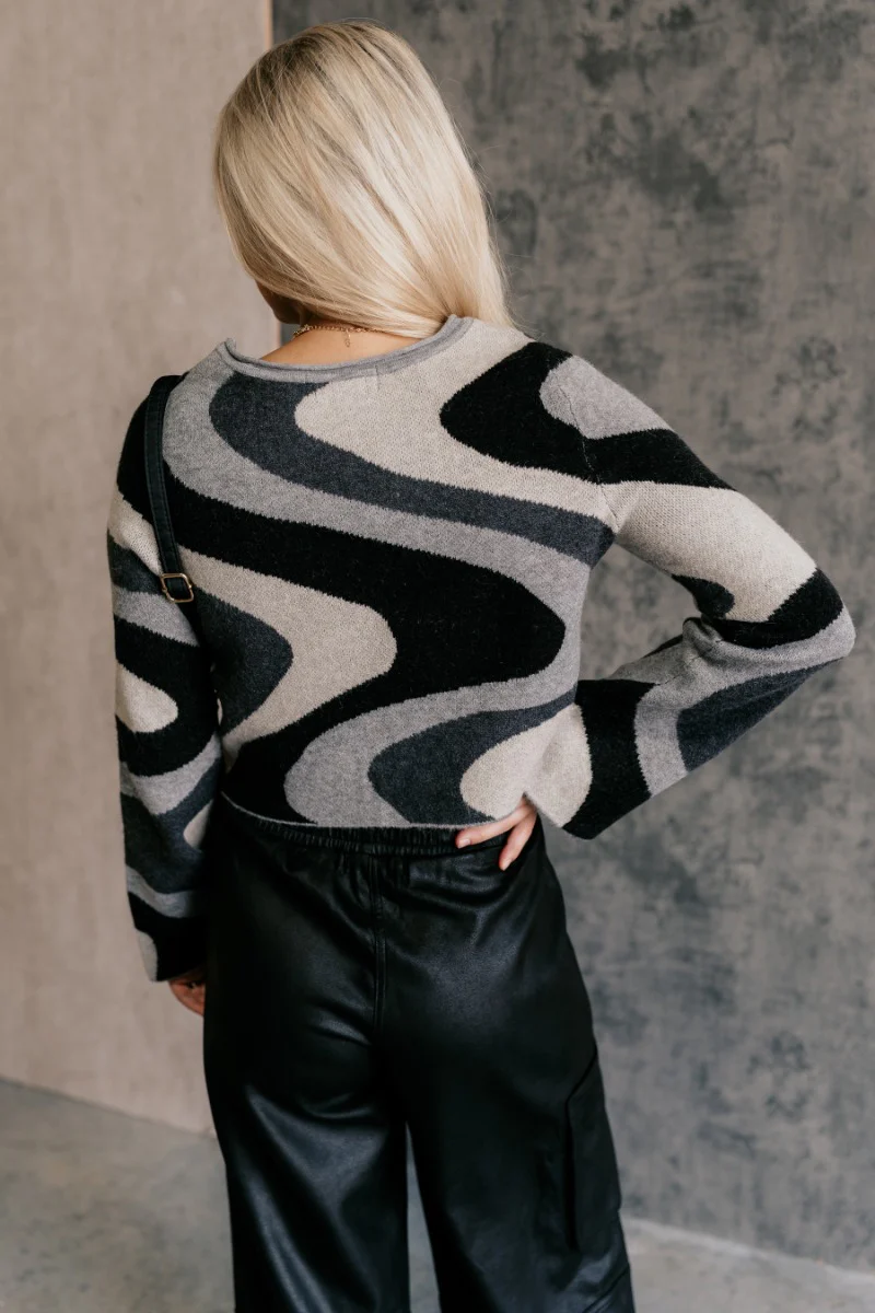 Elsie Black & Grey Swirl Cropped Sweater - Image 7
