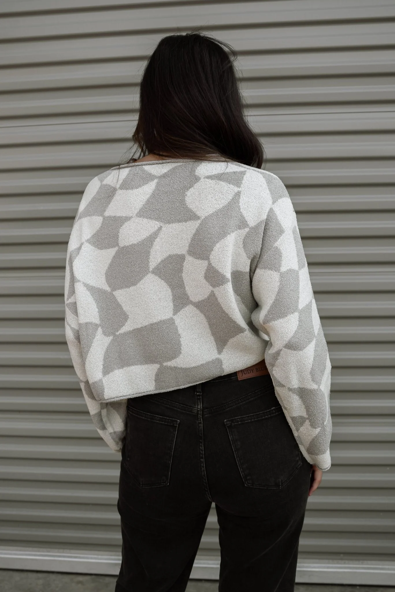 Erica Grey & Cream Geometric Print Sweater - Image 7