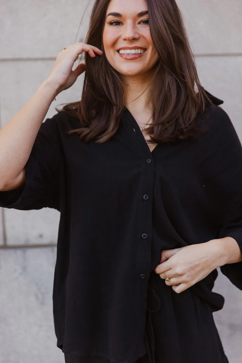 Everleigh Black Button Up Short Sleeve Top - Image 2