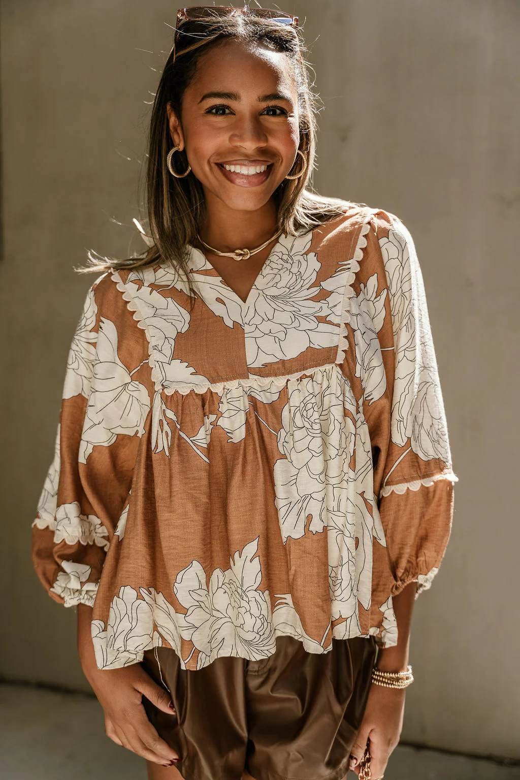 Giada Camel & White Floral Top - Image 4