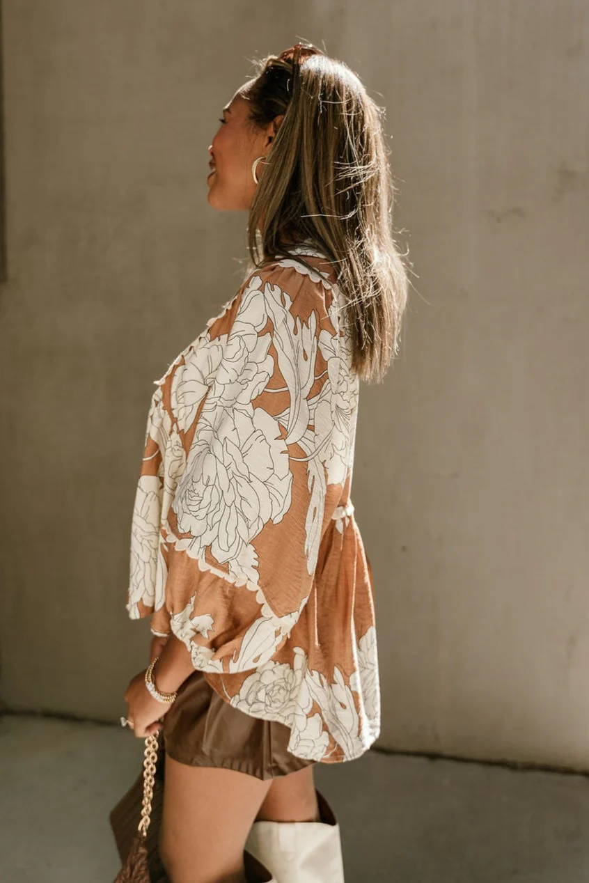 Giada Camel & White Floral Top - Image 5