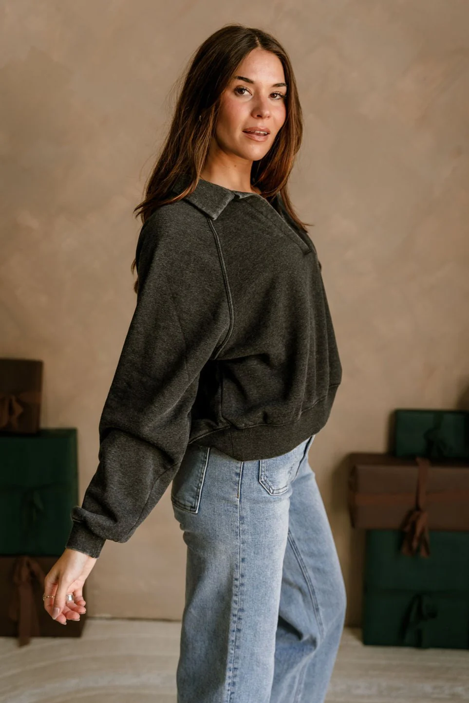 Hannah Washed Black Collar Pullover - Image 3