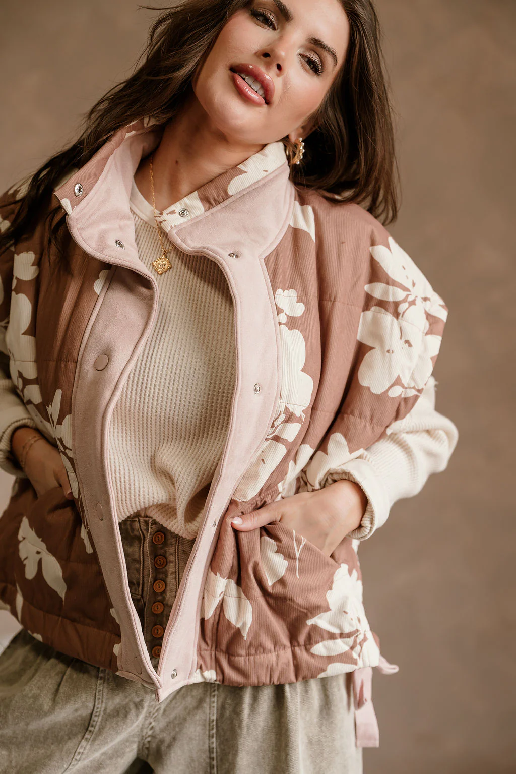 Harper Taupe & Dusty Pink Floral Vest - Image 4