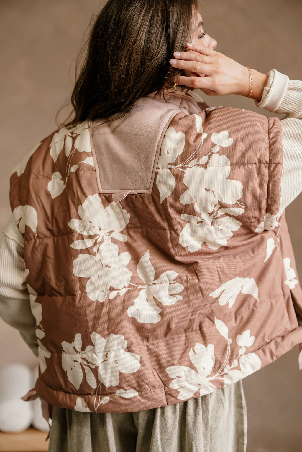 Harper Taupe & Dusty Pink Floral Vest - Image 9