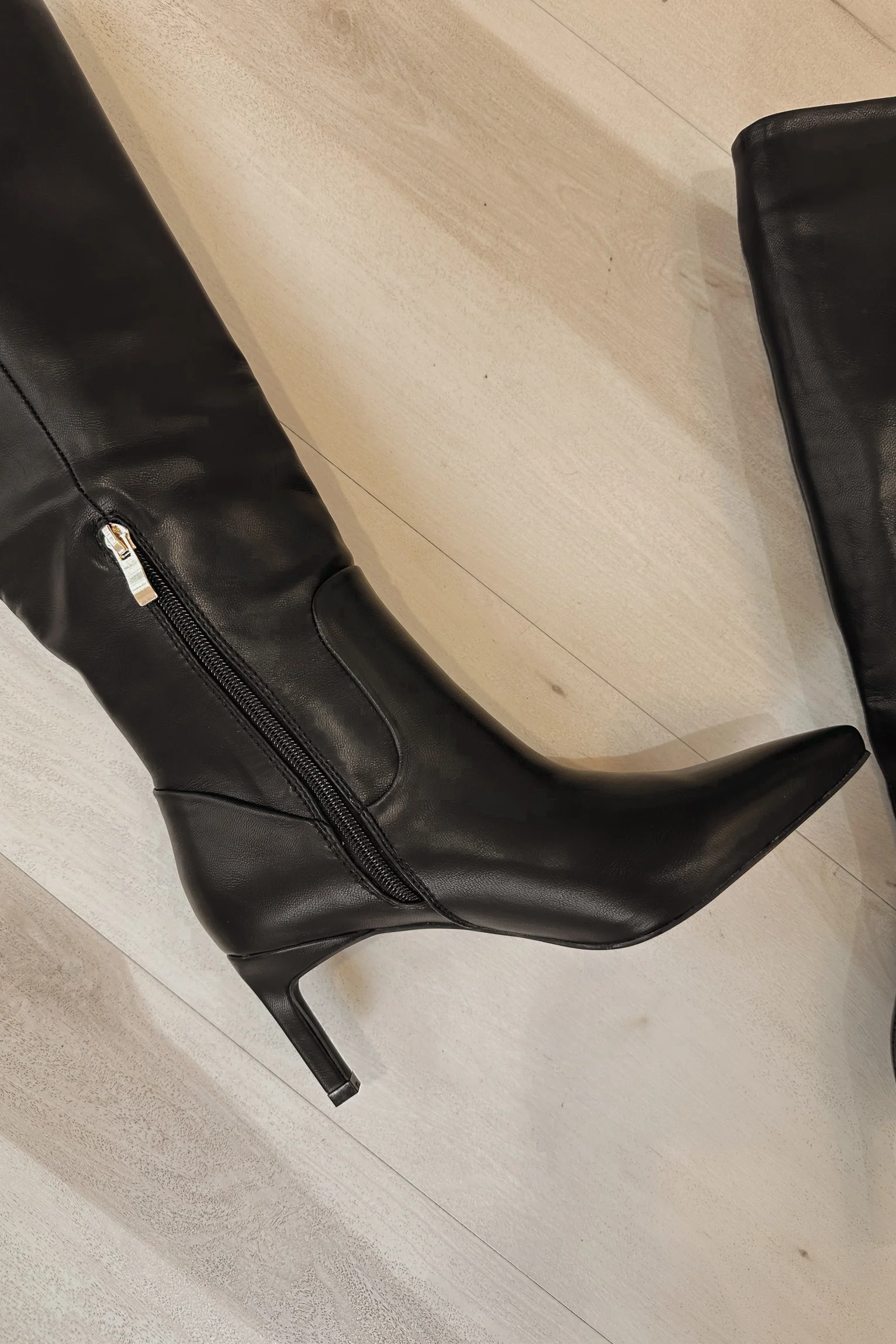 Billini Huda Black Knee High Stiletto Boot - Image 3