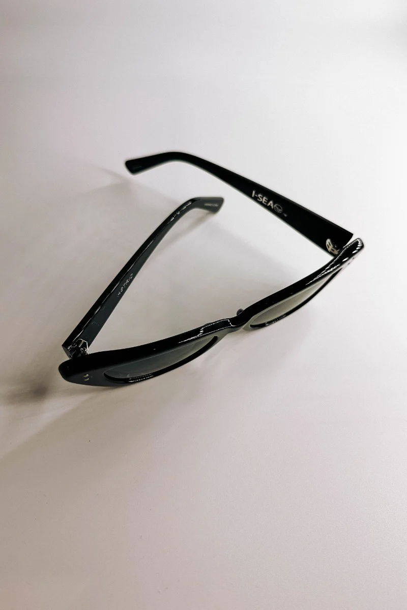 I-Sea: Astrid Sunglasses in Black - Image 3