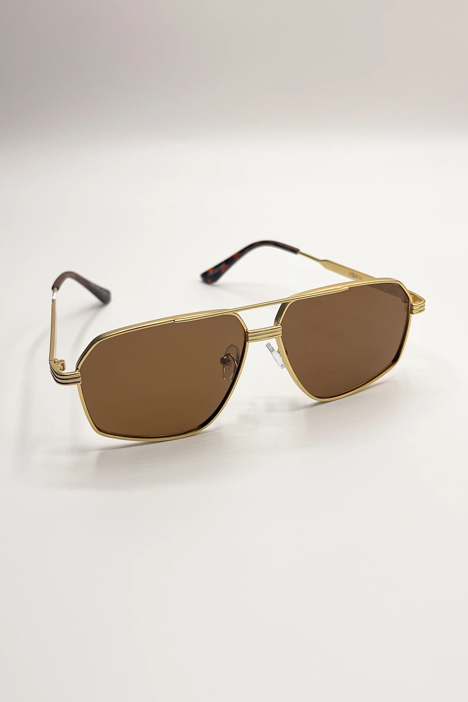 I-SEA: Bliss Gold & Brown Polarized Sunglasses - Image 2