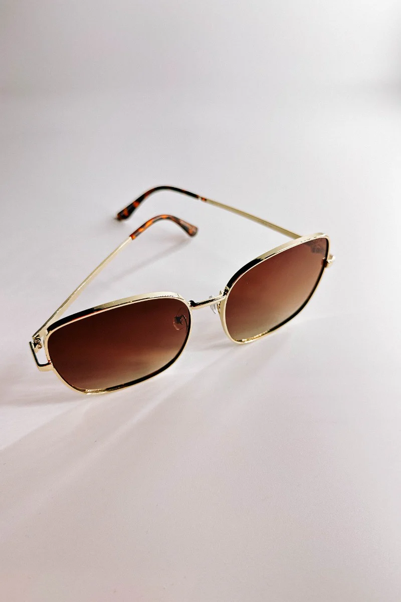 I-Sea: Montana Sunglasses in Gold & Brown - Image 3