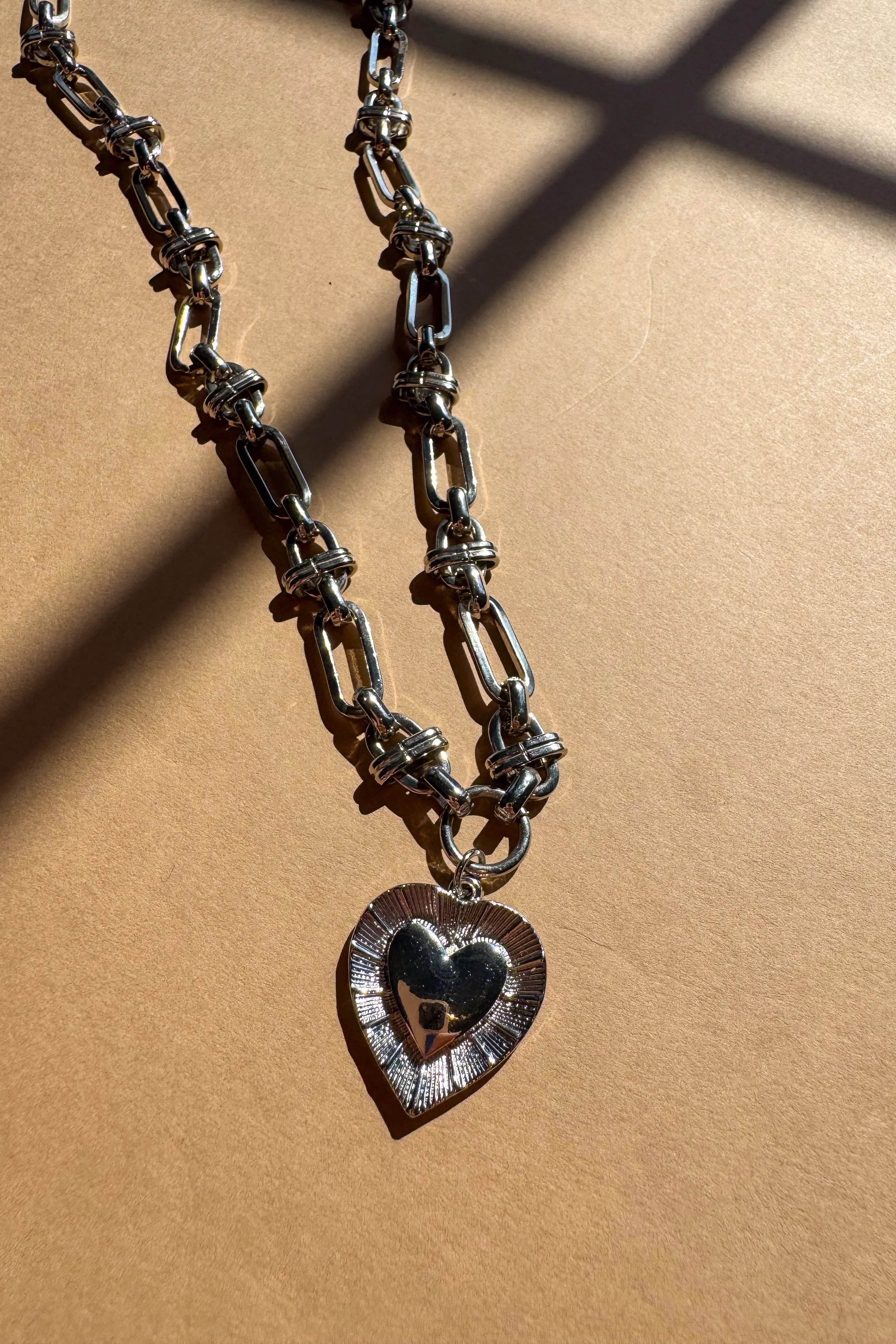Isla Silver Heart Chain Necklace - Image 2