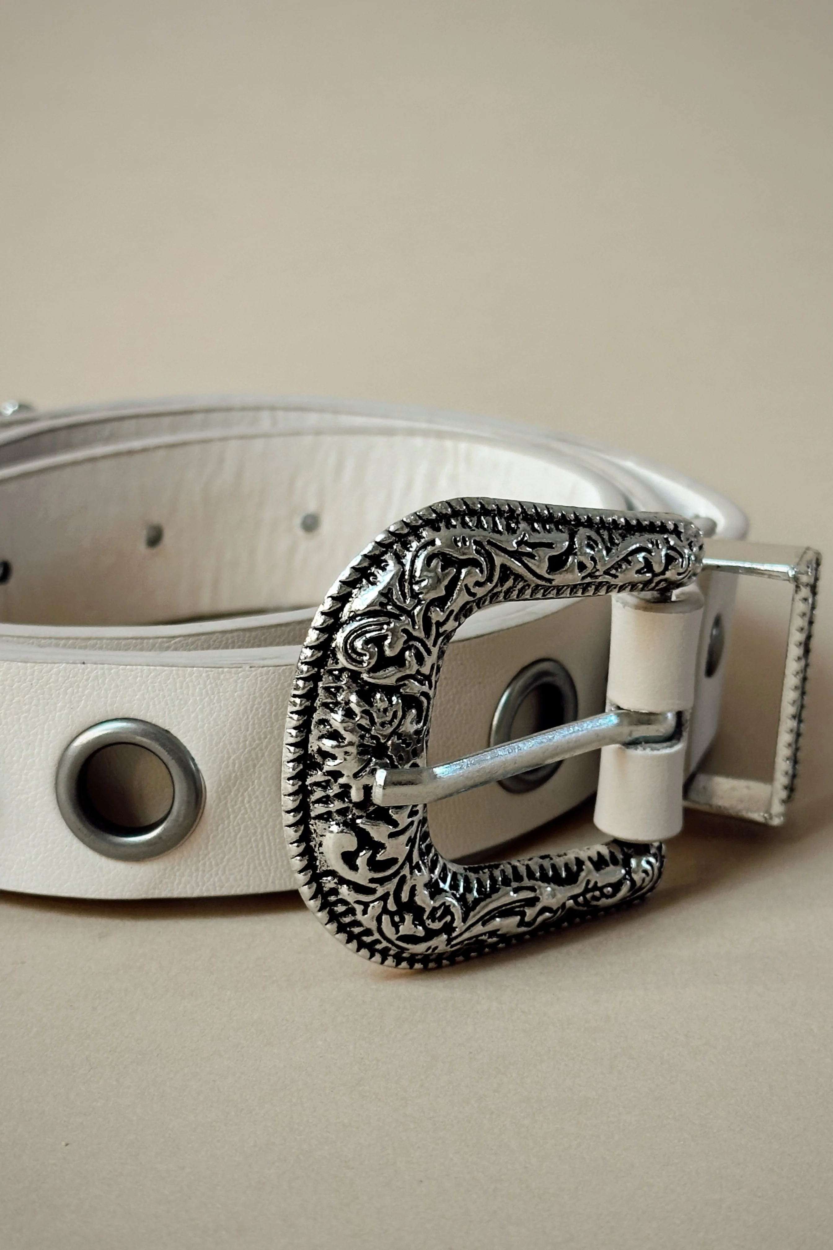 Alaina Ivory & Silver Floral Western Belt - Image 3