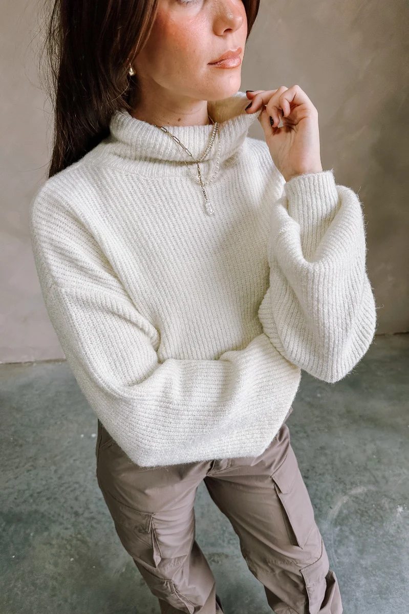 Jenna Cream Cropped Turtleneck Sweater - Image 3
