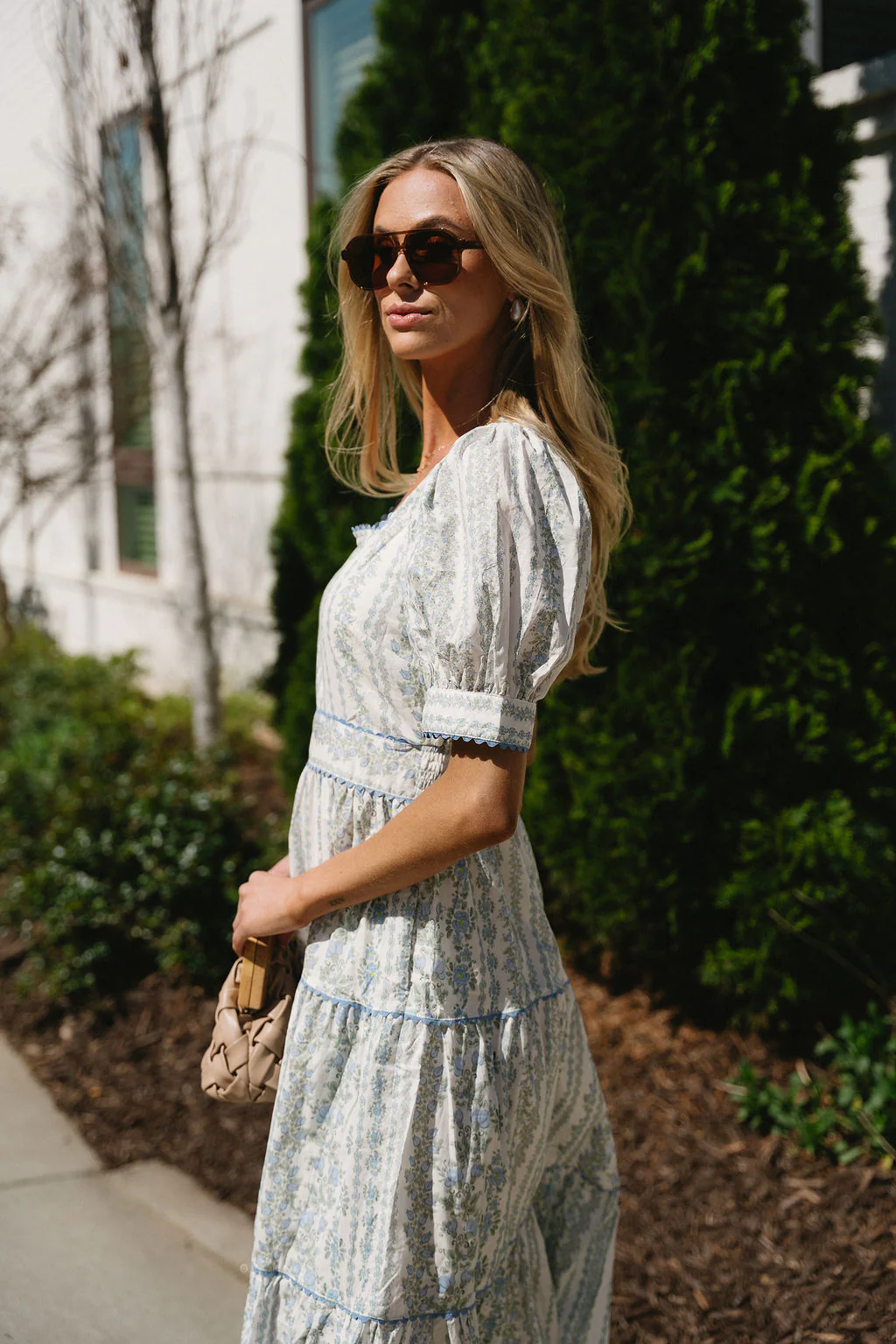 Jordyn White & Blue Floral Tiered Midi Dress - Image 7
