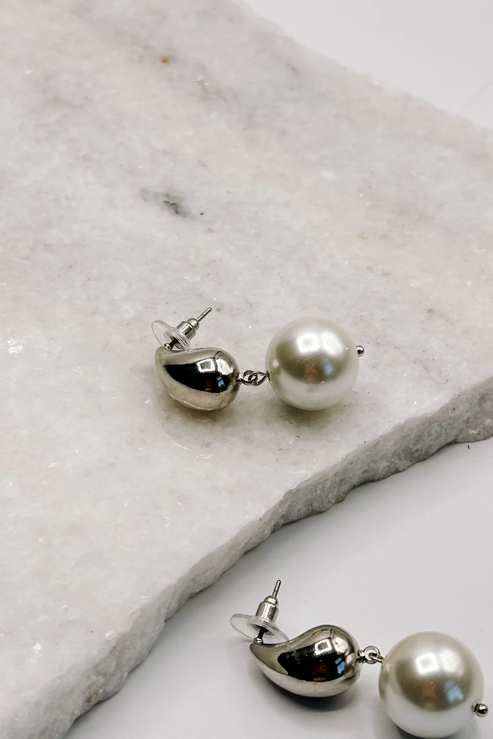 Julie Silver and Pearl Dangle Earring - Image 4