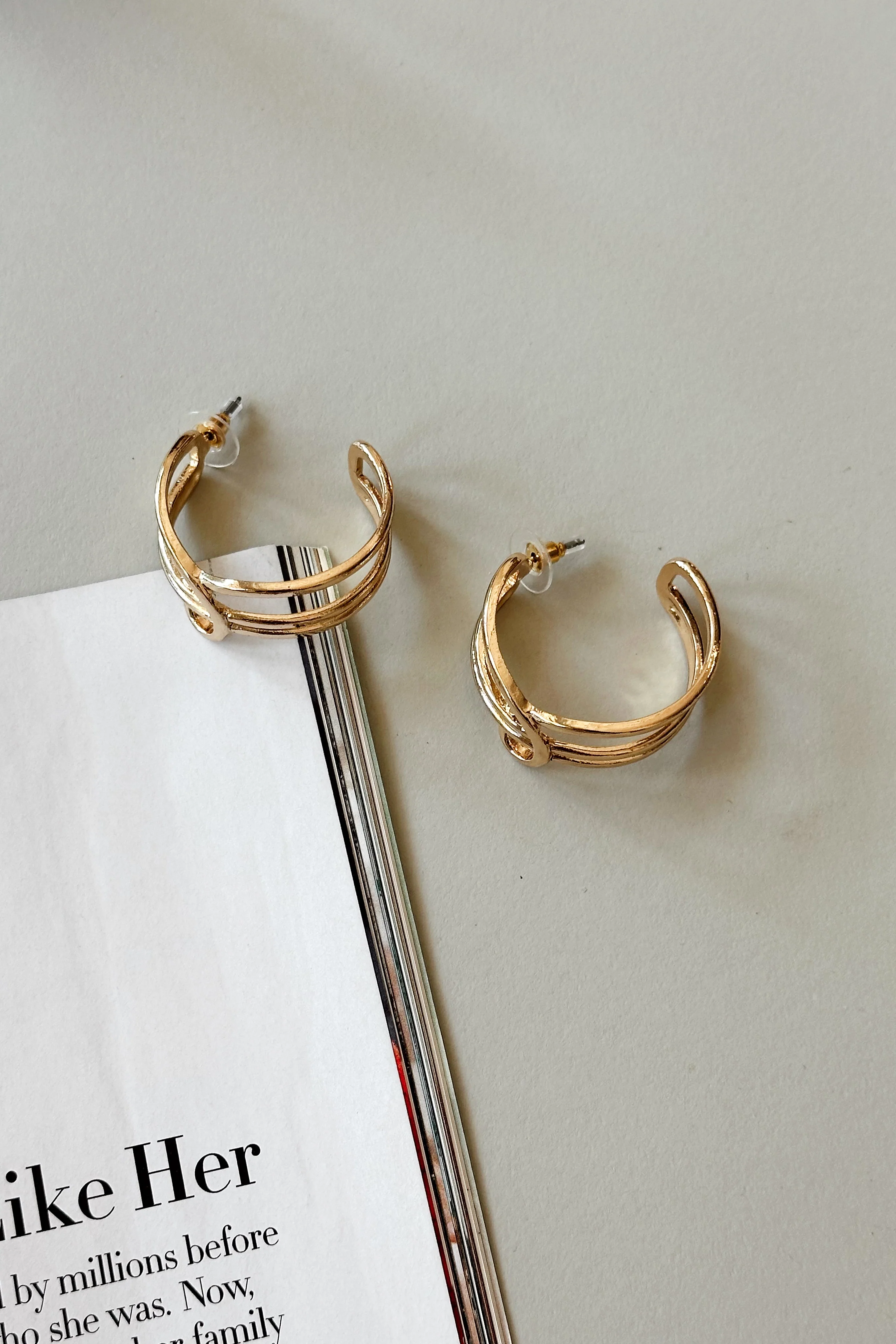 Justine Gold Twist Hoop Earrings - Image 2