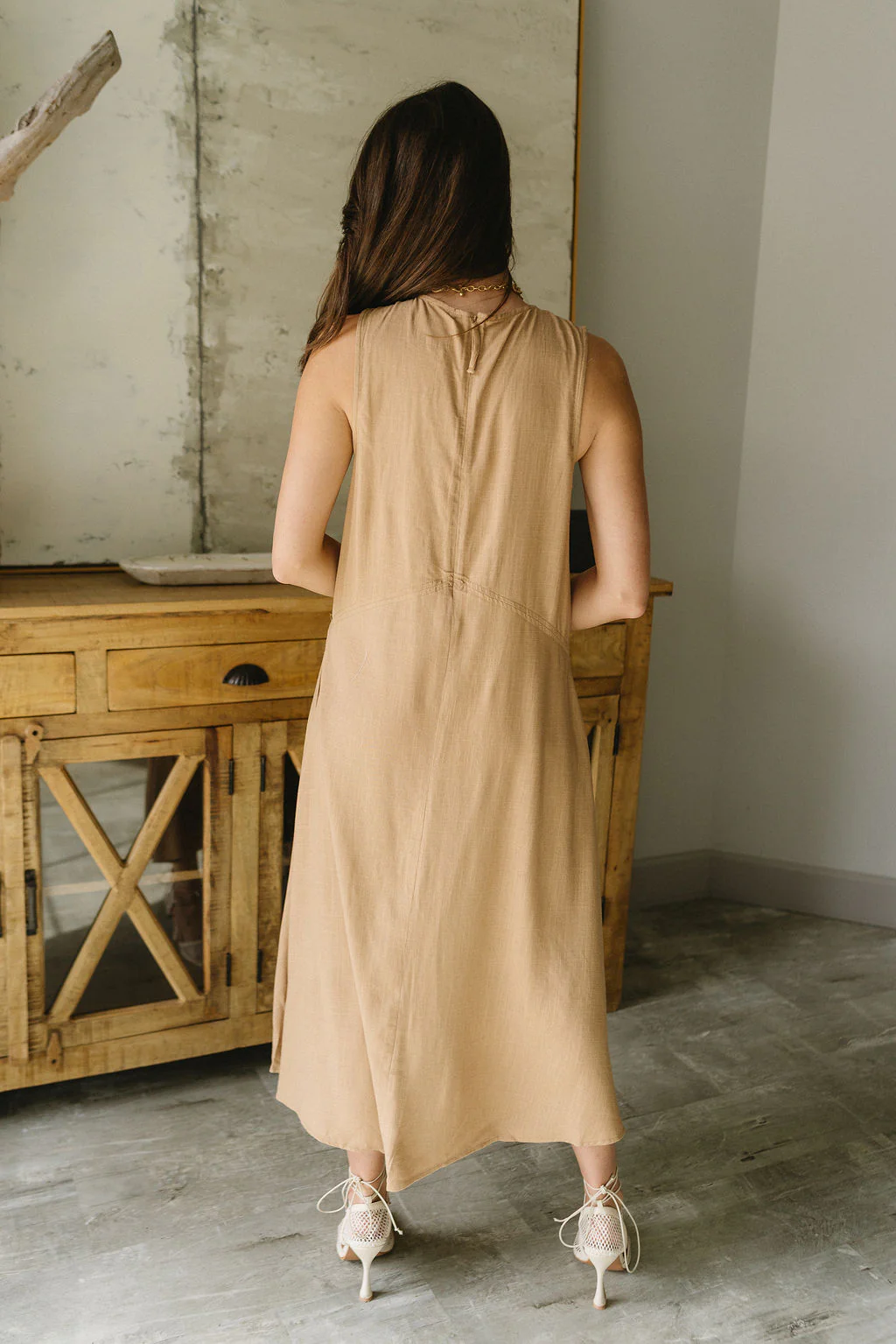 Katie Latte Brown Linen Midi Dress - Image 8