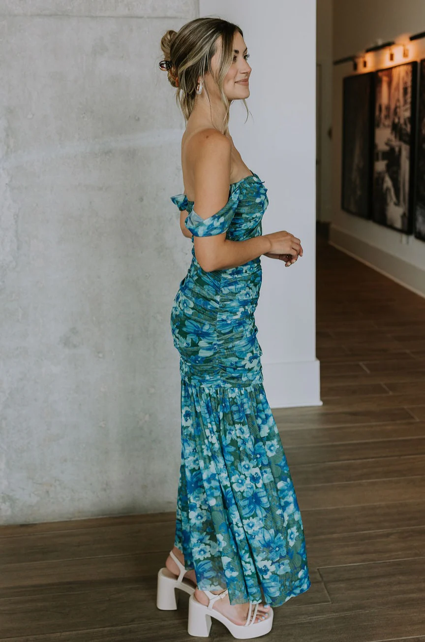 Khloe Blue & Green Floral Ruched Midi Dress - Image 6