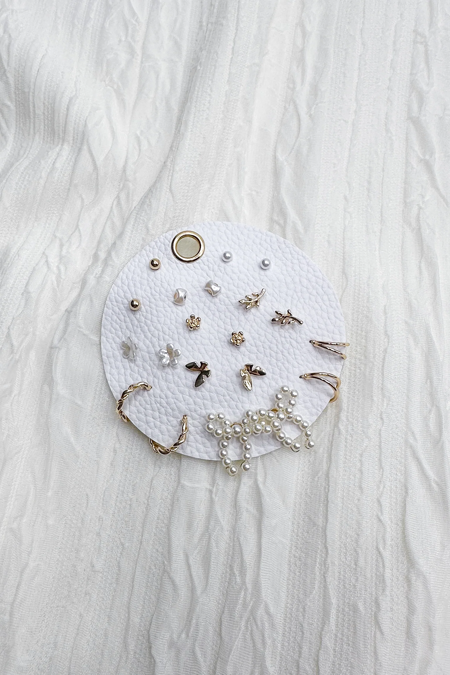 Layla Gold & Pearl Bow Earring Set - Image 2