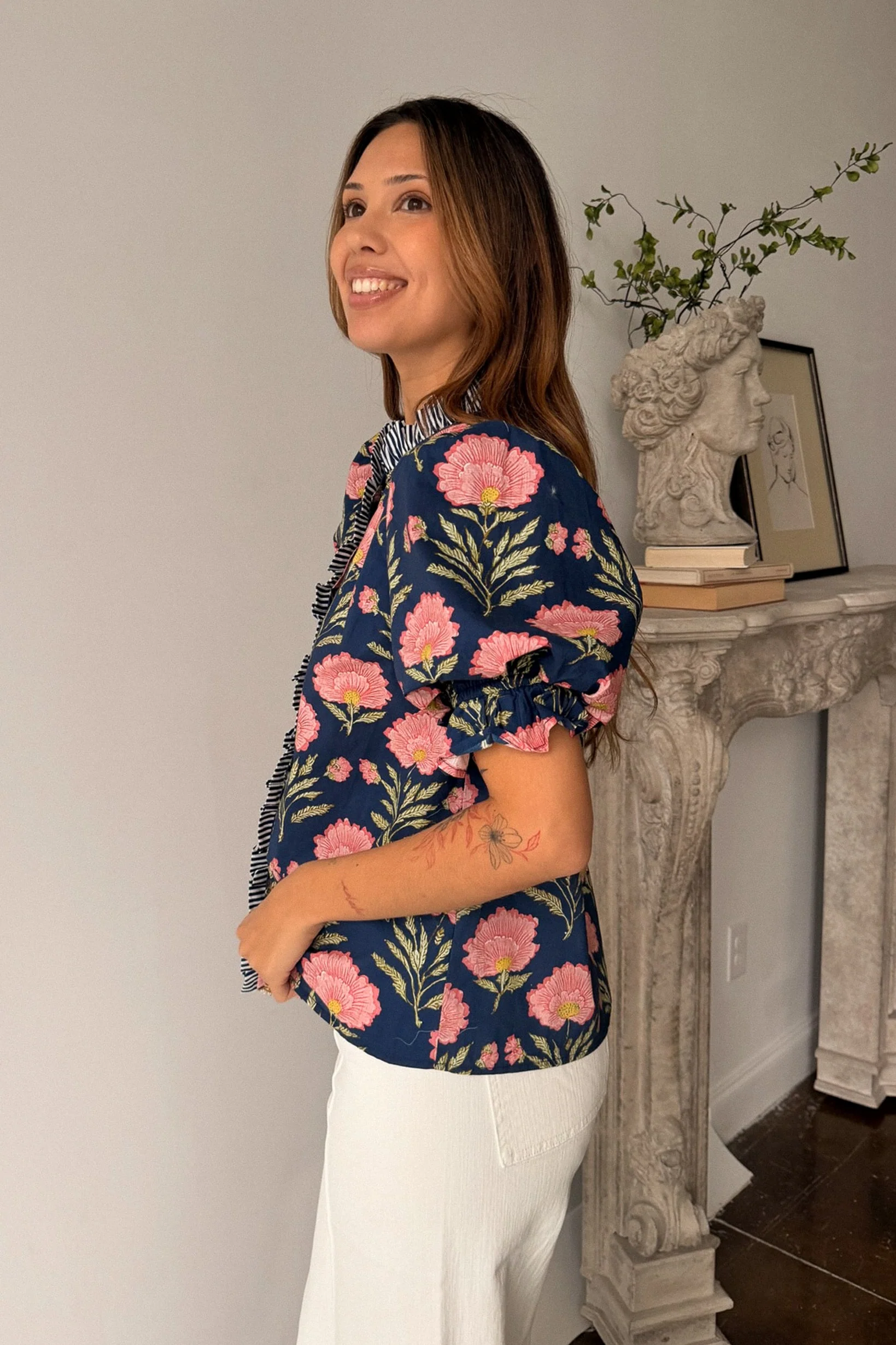 Lexie Navy Floral Puff Sleeve Top - Image 3