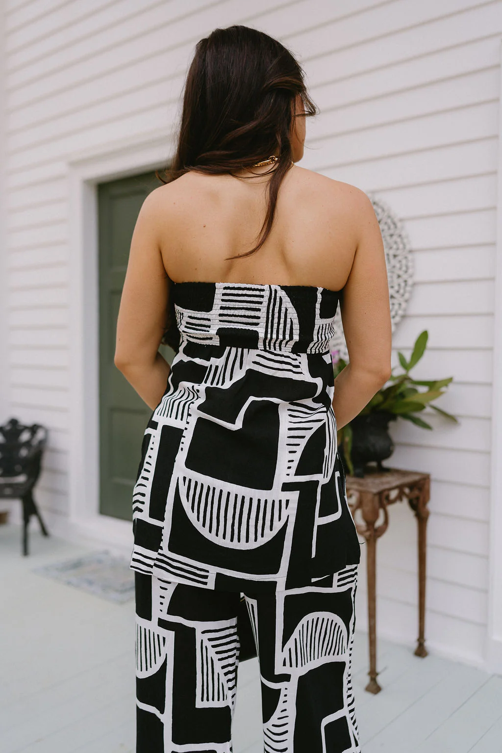 Lila Black & White Strapless Top - Image 4