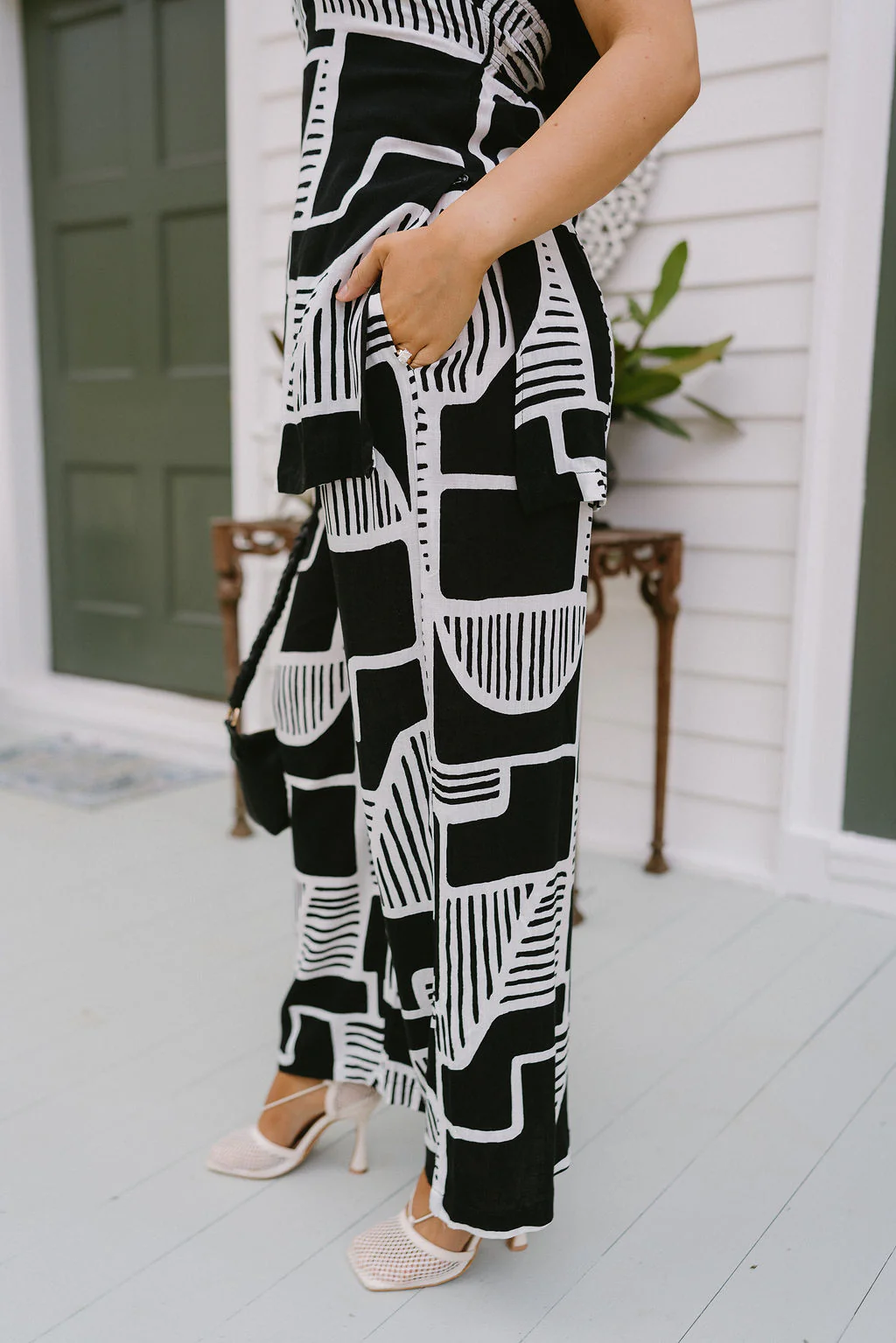 Lila Black & White Wide Leg Pants - Image 4