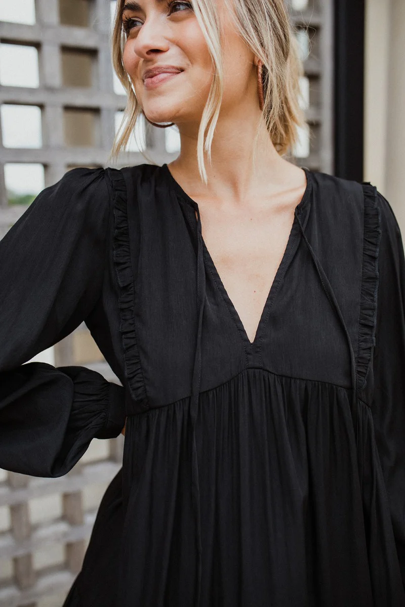 Line Of Sight Dress In Black - Image 4